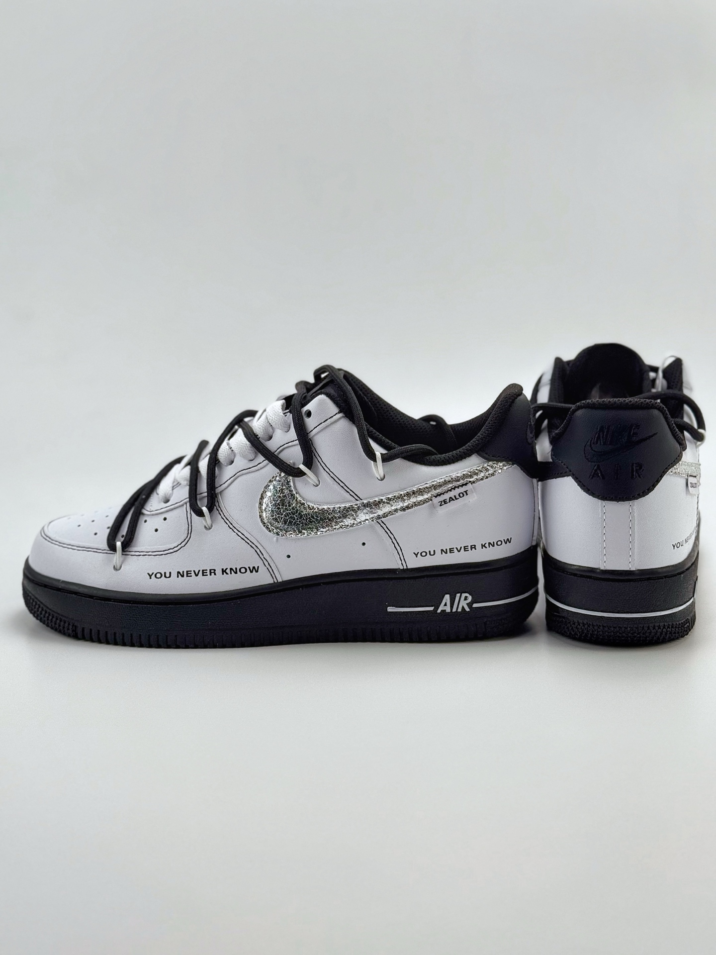 260 Nike Air Force 1 Low 07 破釜沉舟 字母 结构米色 银钩 绑带 白银黑  ZH0316-066