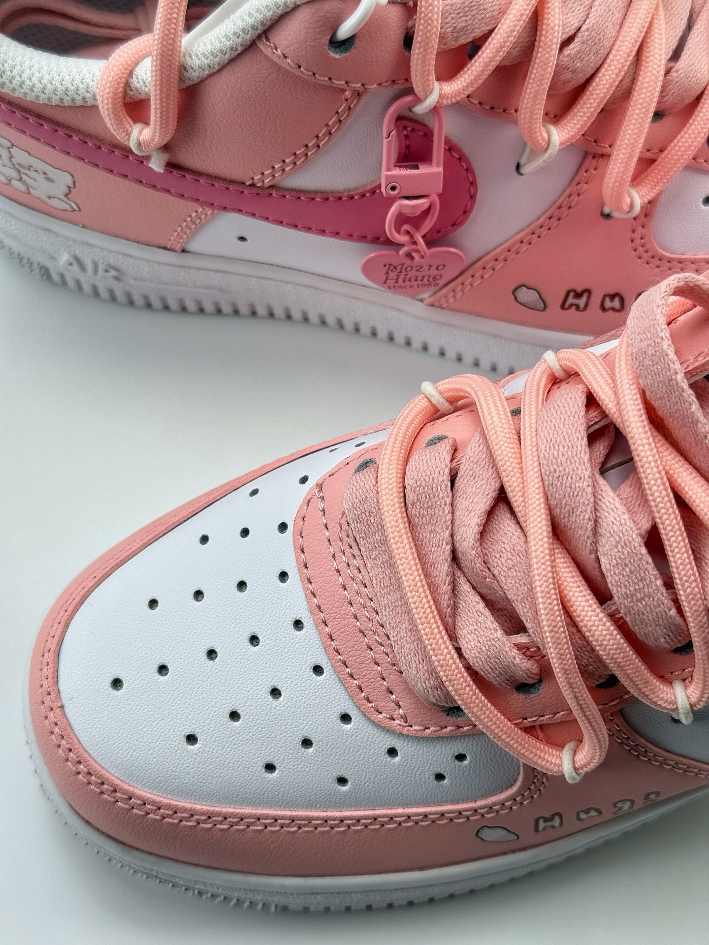 260 Nike Air Force 1 Low 07 叁次实验室 多巴胺穿搭 粉底抱抱熊 白粉绑带 YY2023-762