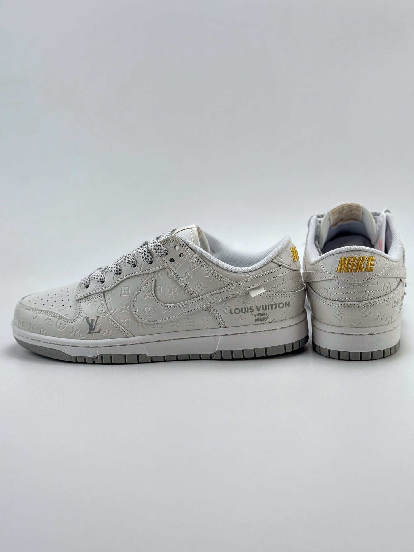 280 Nike SB Dunk Low x Louis Vuitton 白灰印花绑带满天星 XX3168-140