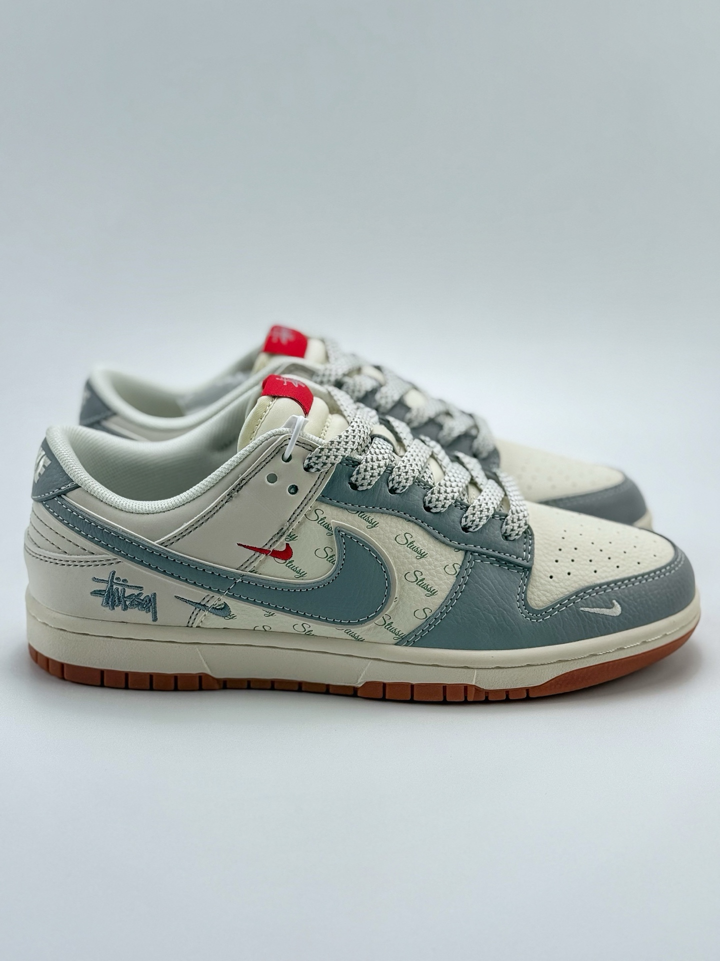 280 Nike SB Dunk Low x Stussy 白灰三小钩满天星  XS6089-531
