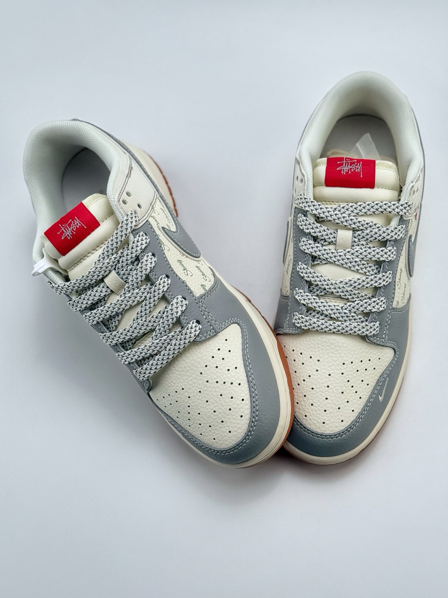 280 Nike SB Dunk Low x Stussy 白灰三小钩满天星  XS6089-531
