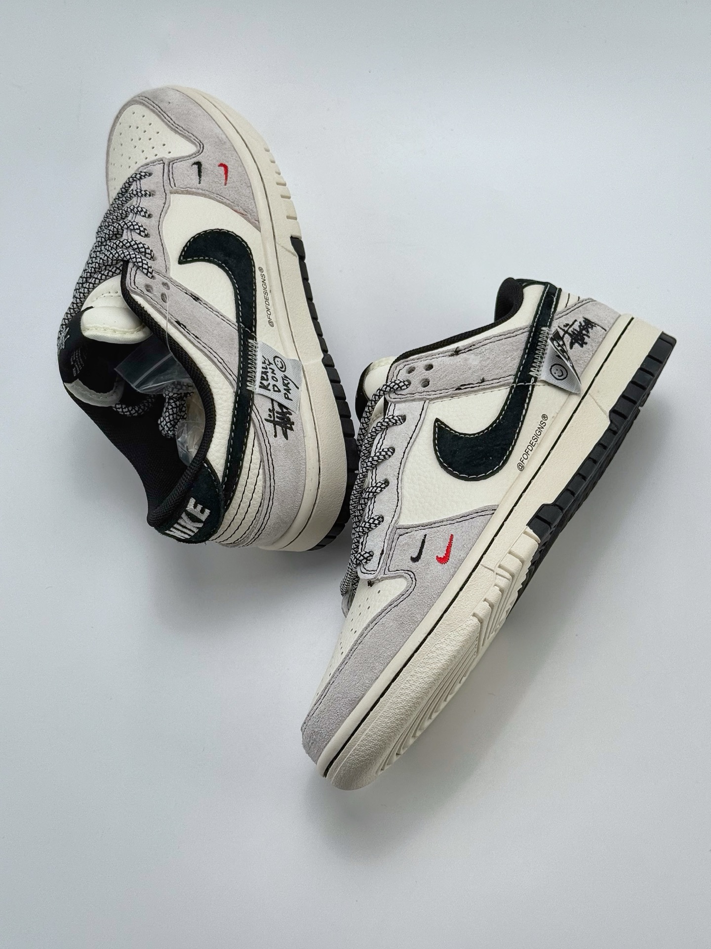 280 Nike SB Dunk Low x Stussy 白黑灰双小钩满天星  YX5066-298