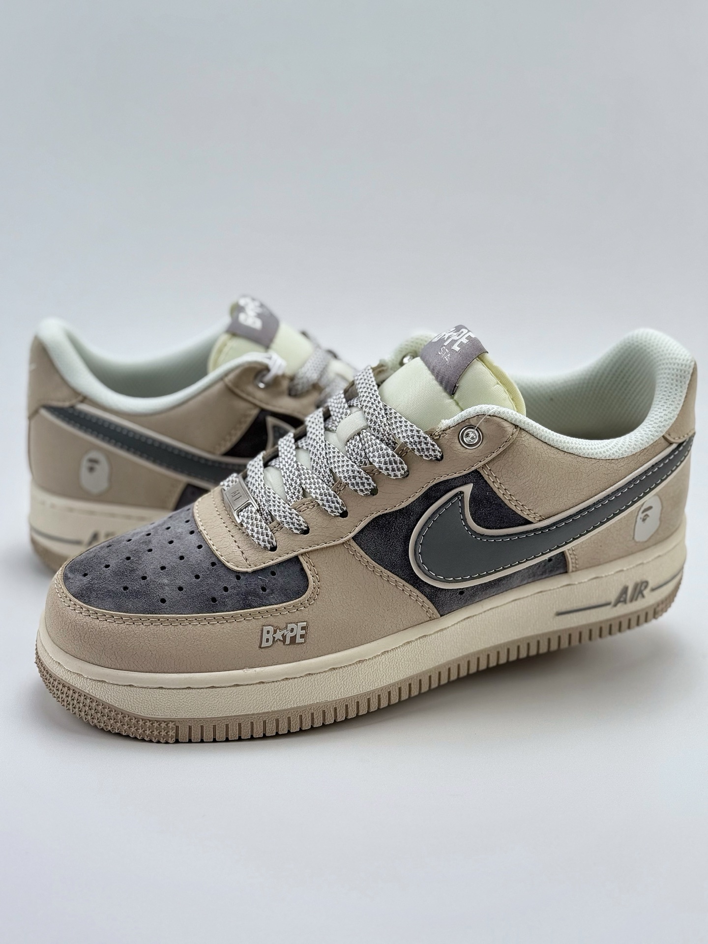 260 Nike Air Force 1 Low 07 x BAPE 米灰满天星  SJ6698-023