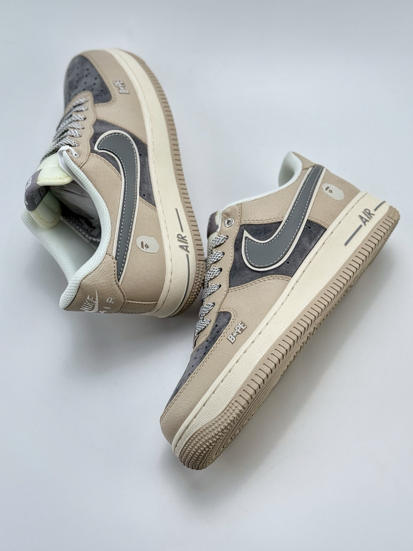 260 Nike Air Force 1 Low 07 x BAPE 米灰满天星  SJ6698-023