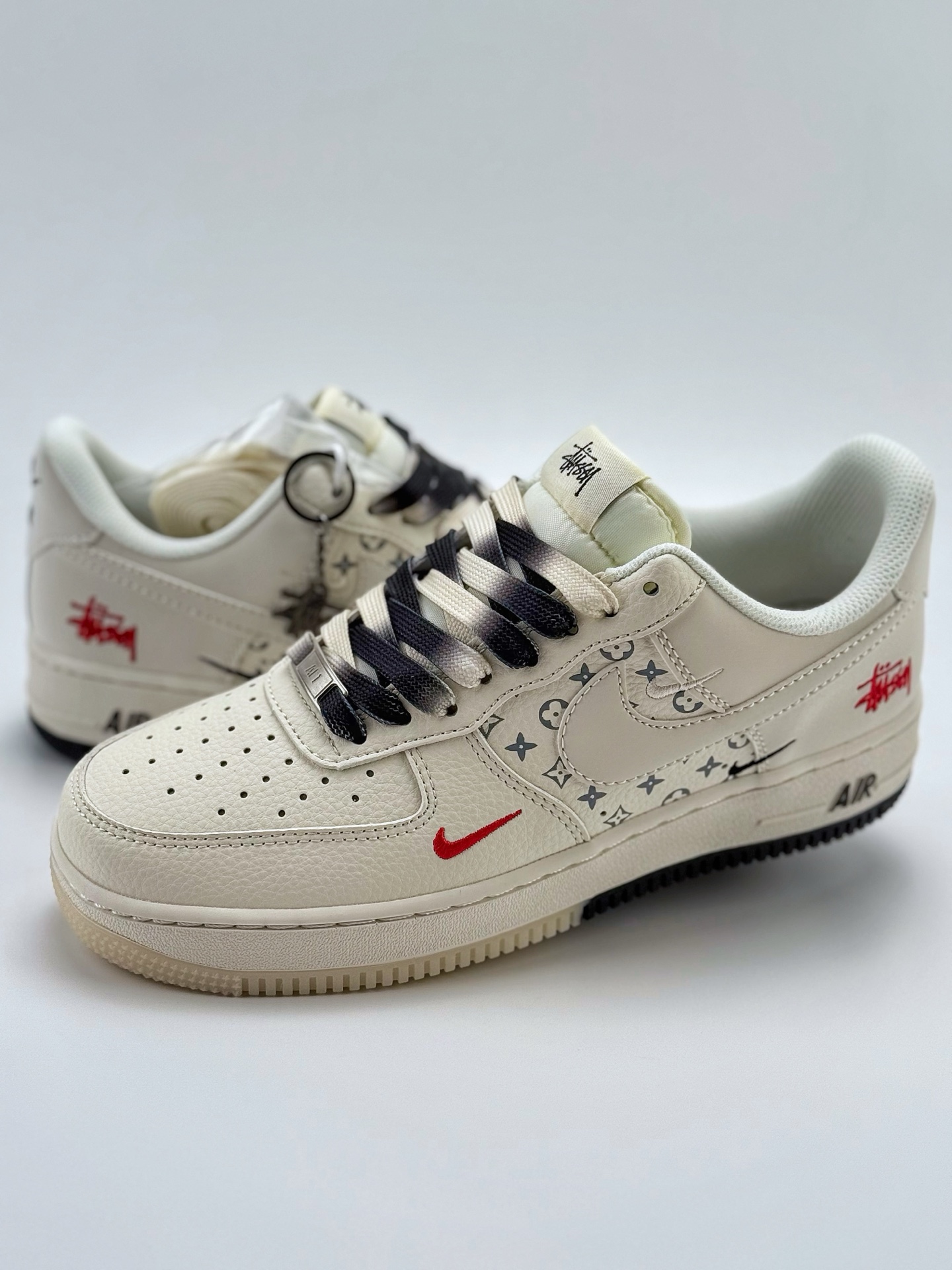 260 Nike Air Force 1 Low 07 x Stussy 白黑红三小钩  HH7518-076