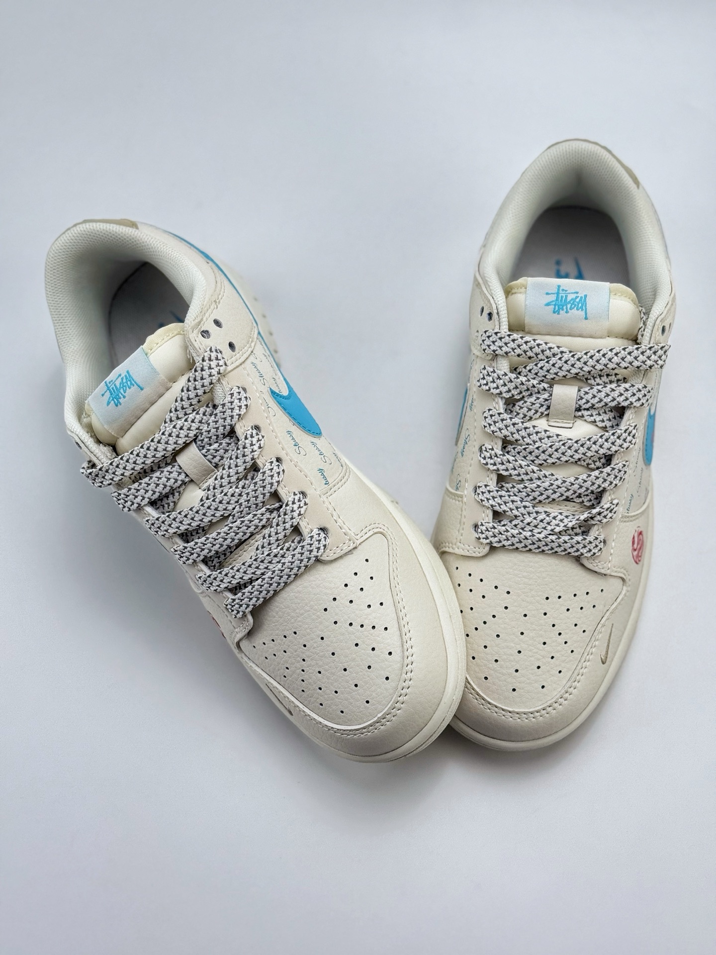 280 Nike SB Dunk Low x Stussy 白蓝三小钩满天星  SJ2068-281
