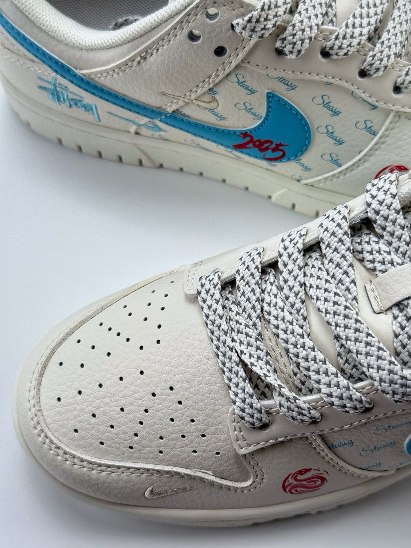 280 Nike SB Dunk Low x Stussy 白蓝三小钩满天星  SJ2068-281