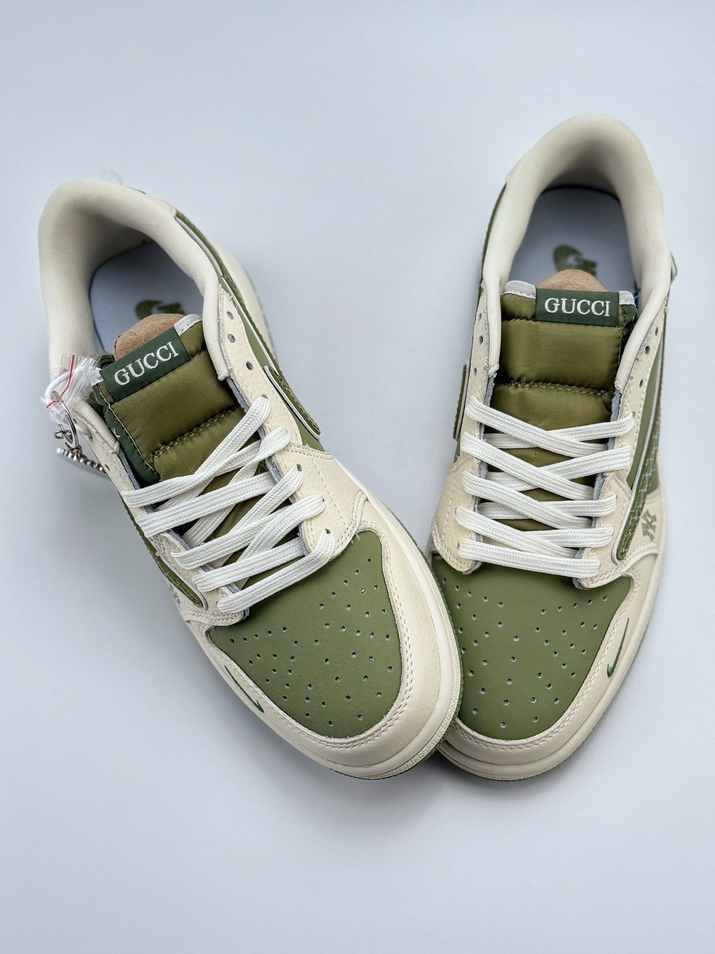 280 Travis Scott x Nike Air Jordan 1 Low x GUCCI x MLB Air Jordan 1 Low 反转白绿小钩倒钩  XS2024-017