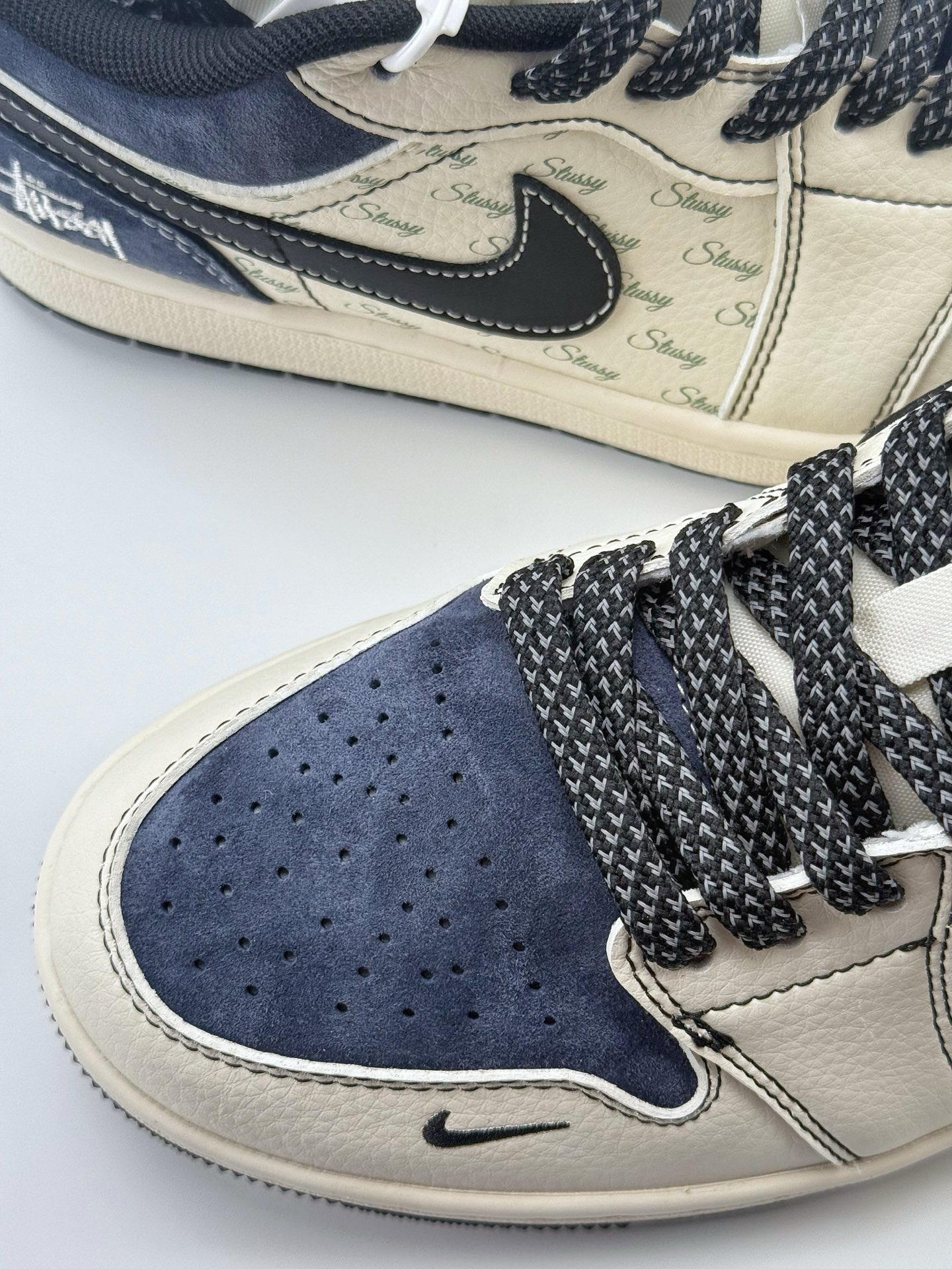 240 Air Jordan 1 Retro Low x Stussy 白蓝黑小钩满天星   XS6086-017