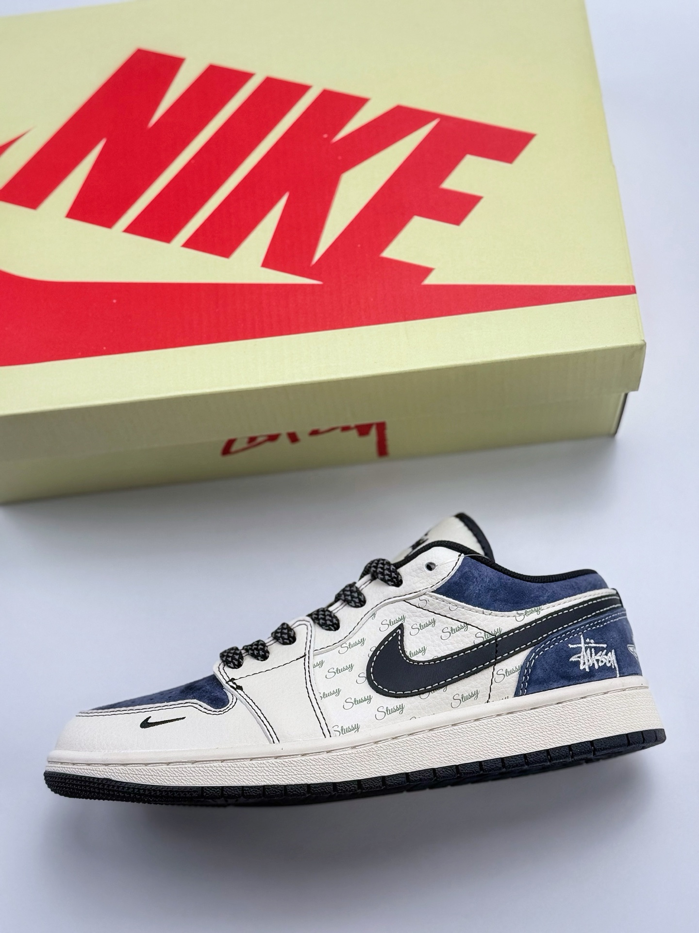 240 Air Jordan 1 Retro Low x Stussy 白蓝黑小钩满天星   XS6086-017