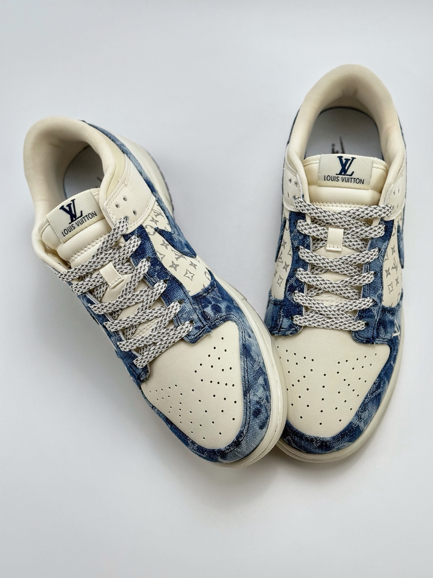 280 Nike SB Dunk Low x Louis Vuitton 白蓝牛仔布满天星 CH8311-287