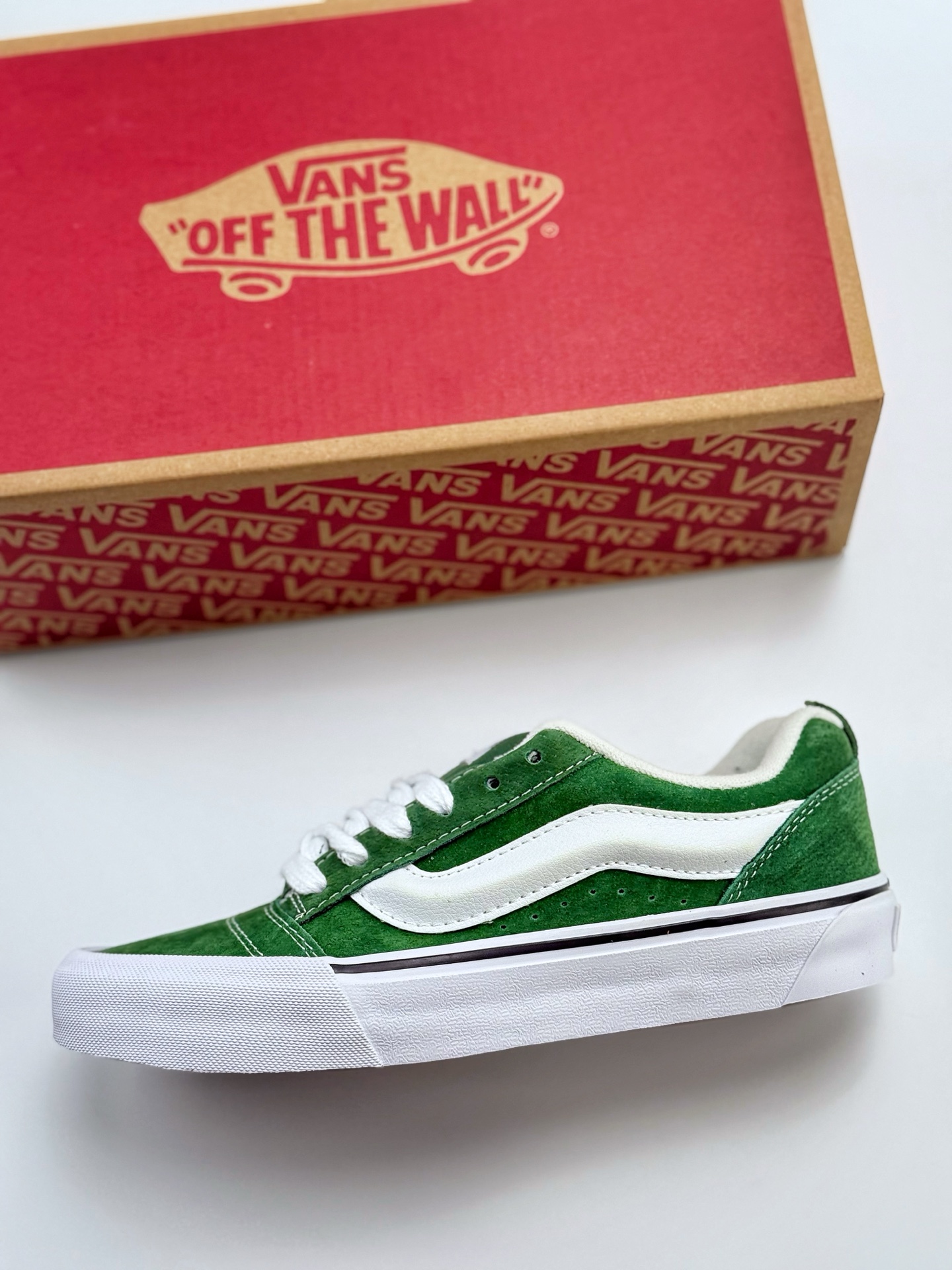 140 新款发售Vans Knu Skool 百搭休闲 防滑减震低帮 板鞋