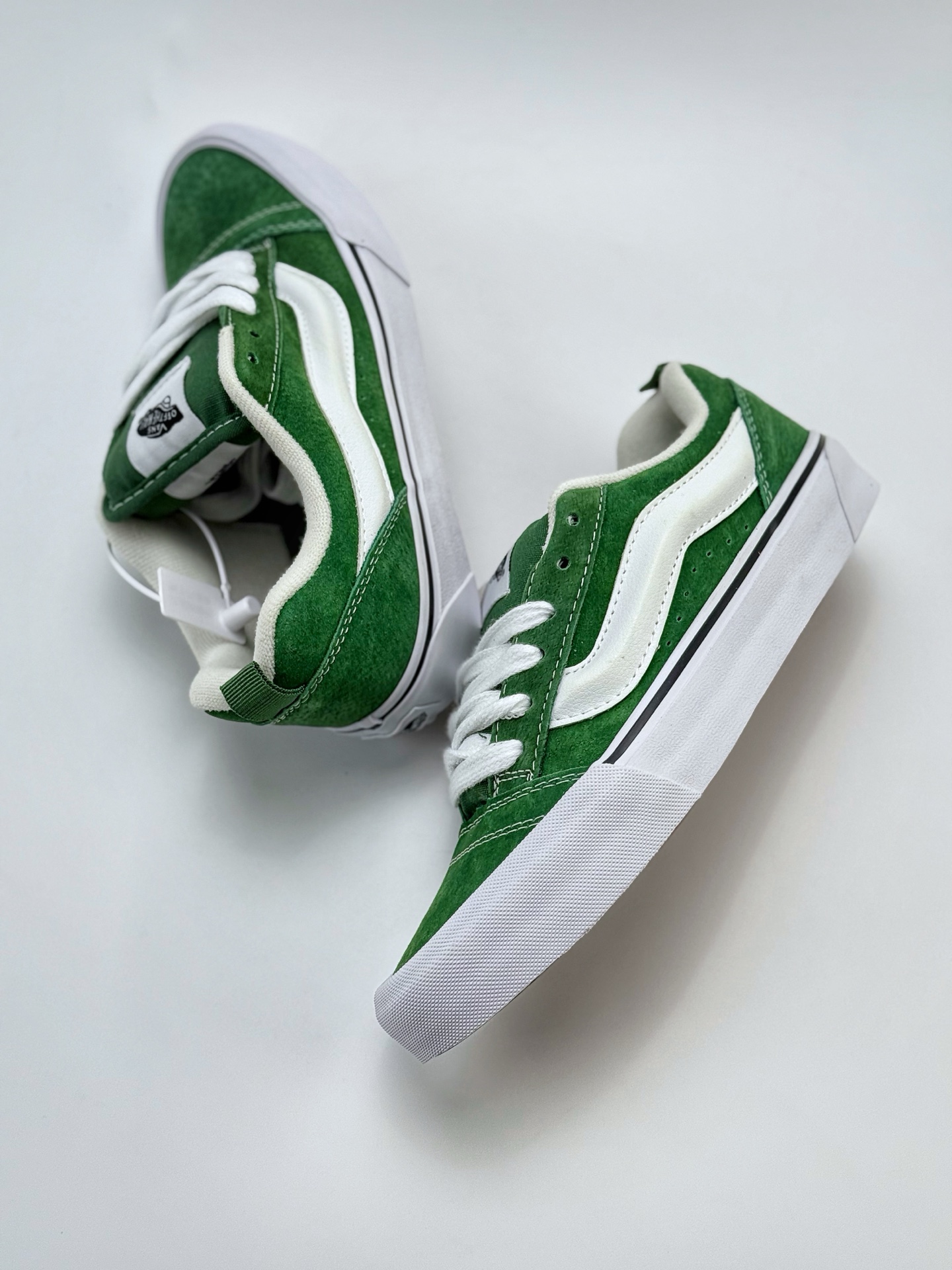 140 新款发售Vans Knu Skool 百搭休闲 防滑减震低帮 板鞋