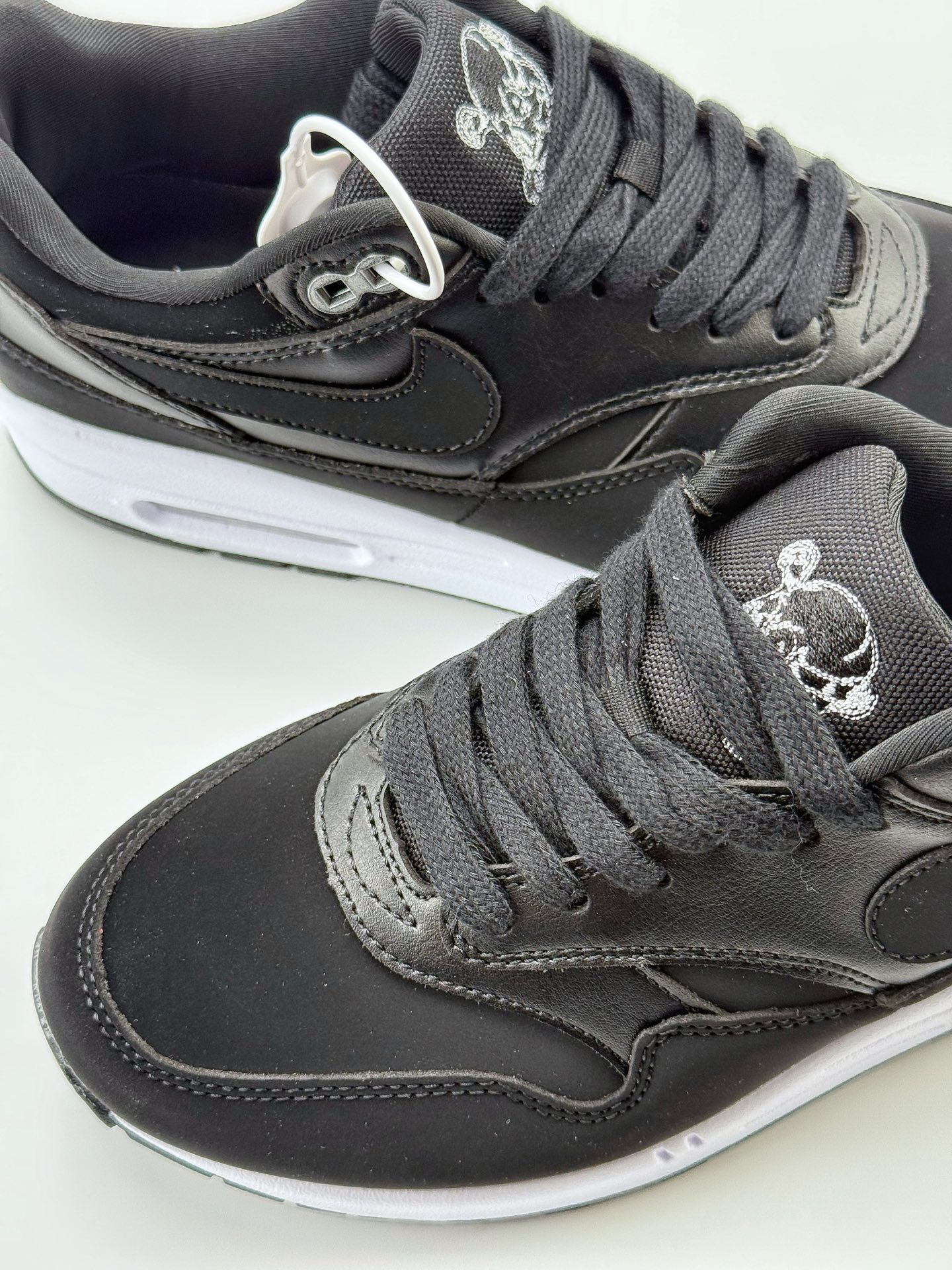 210 Nike Air Max 1 黑白 复古休闲跑步鞋  875844-001