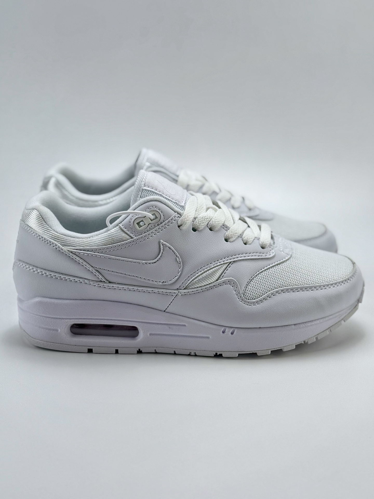 210 Nike Air Max 1 纯白皮 复古休闲跑步鞋 454746-107