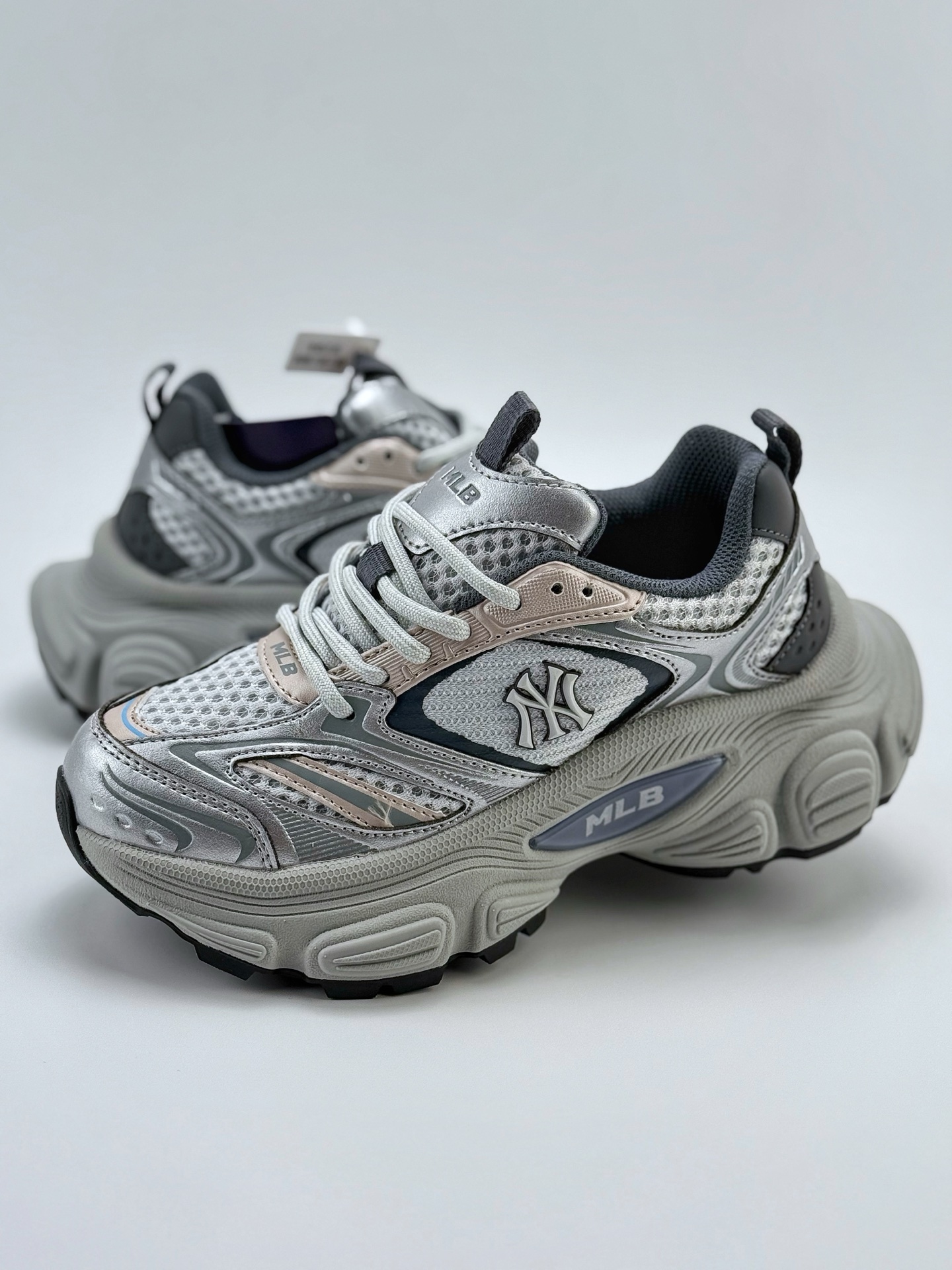 200 NY美国榄球洋基队 x MLB Chunky Runner Basic  厚底老爹厚底休闲运动慢跑鞋   3ASHWD15N