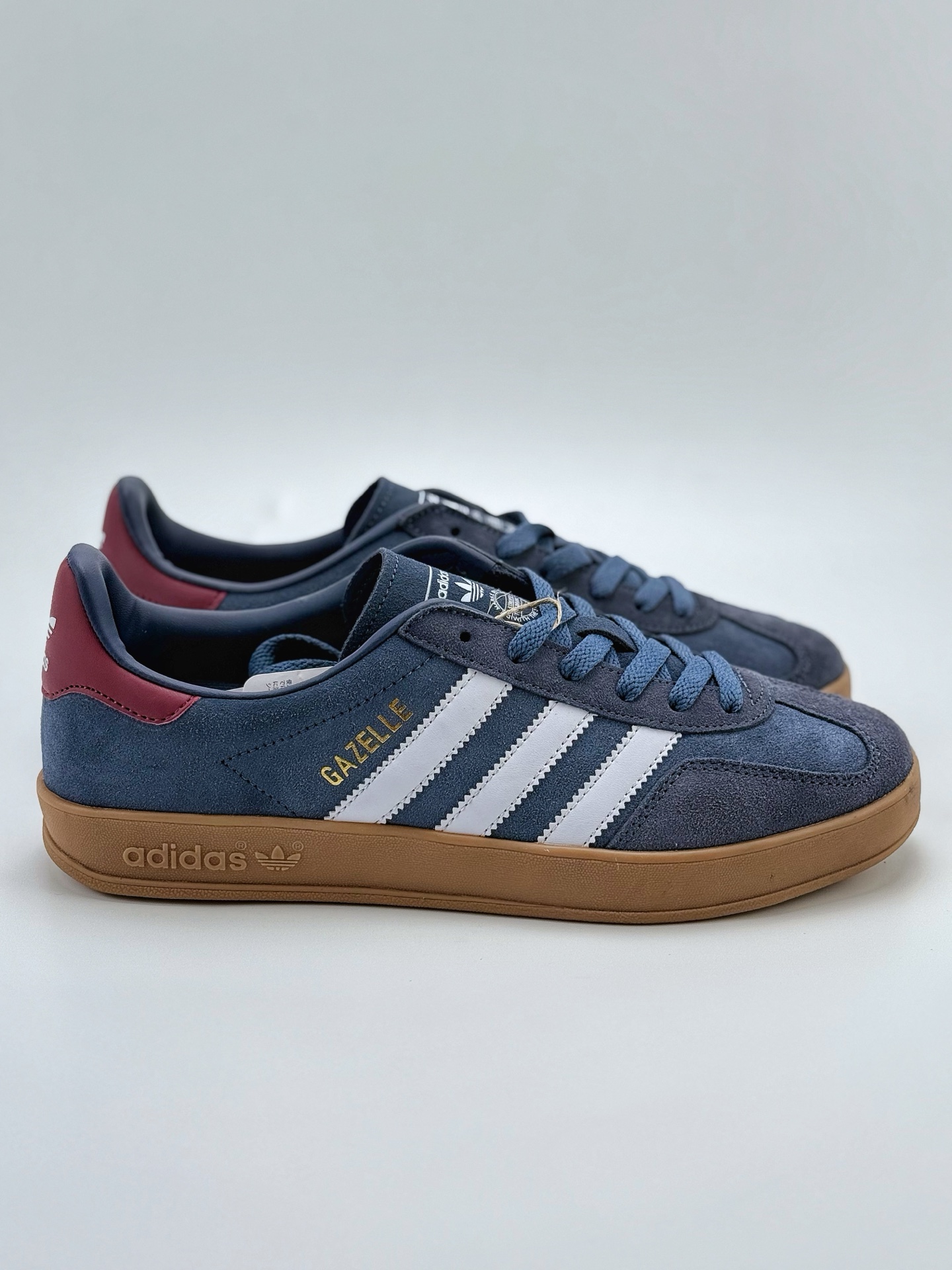 160 adidas Originals Gazelle INdoor 蓝 三叶草休闲防滑耐磨低帮板鞋  JI3522