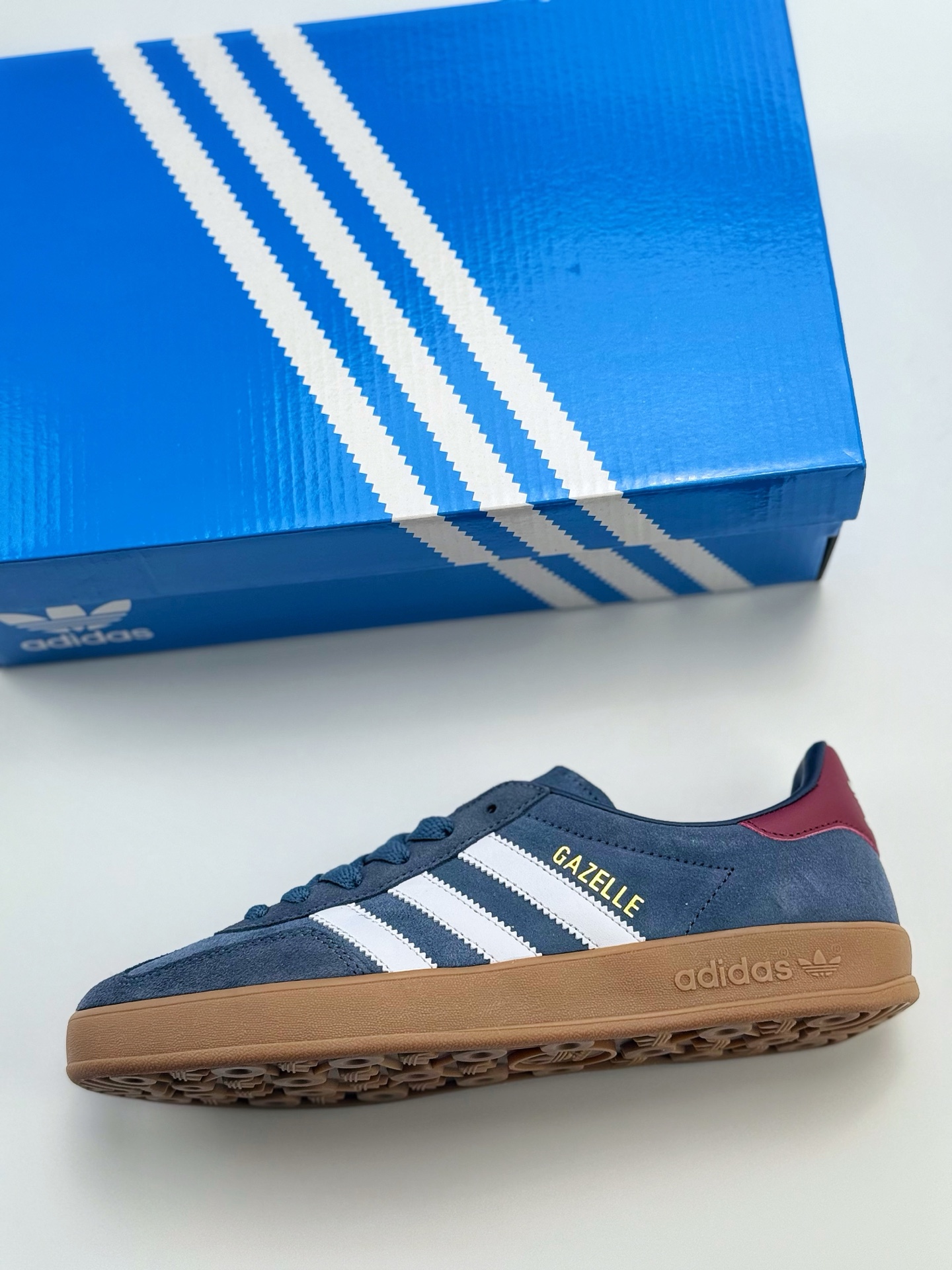 160 adidas Originals Gazelle INdoor 蓝 三叶草休闲防滑耐磨低帮板鞋  JI3522