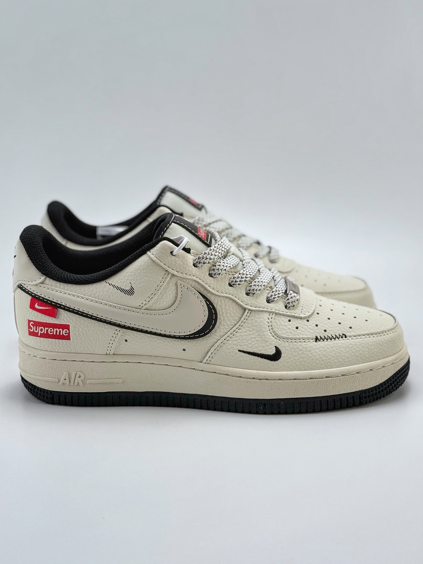 260 Nike Air Force 1 Low 07 x Supreme 白黑小钩满天星  XS1958-545