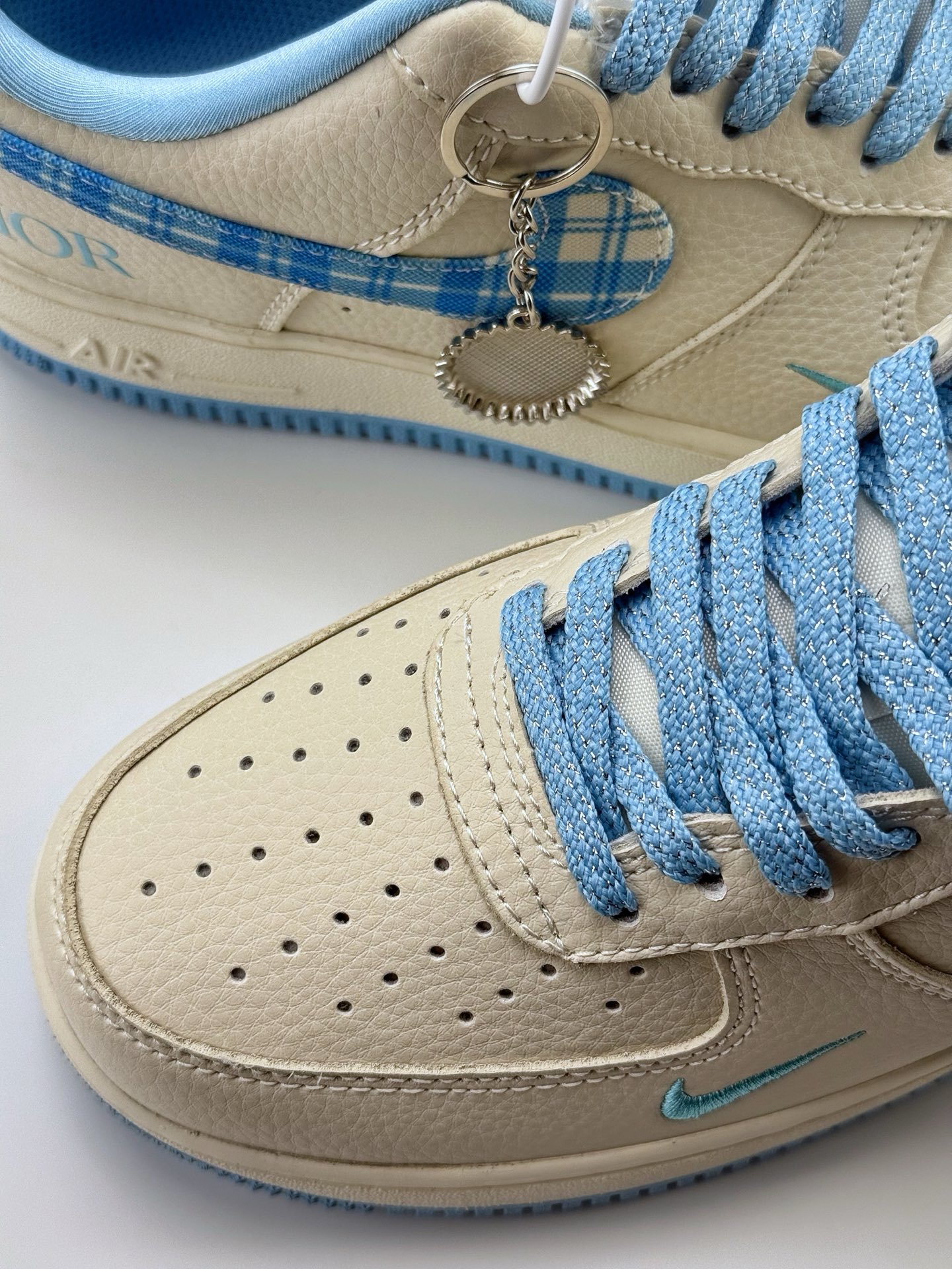 260 Nike Air Force 1 Low 07 x DIOR 米蓝小钩满天星  KK1988-072