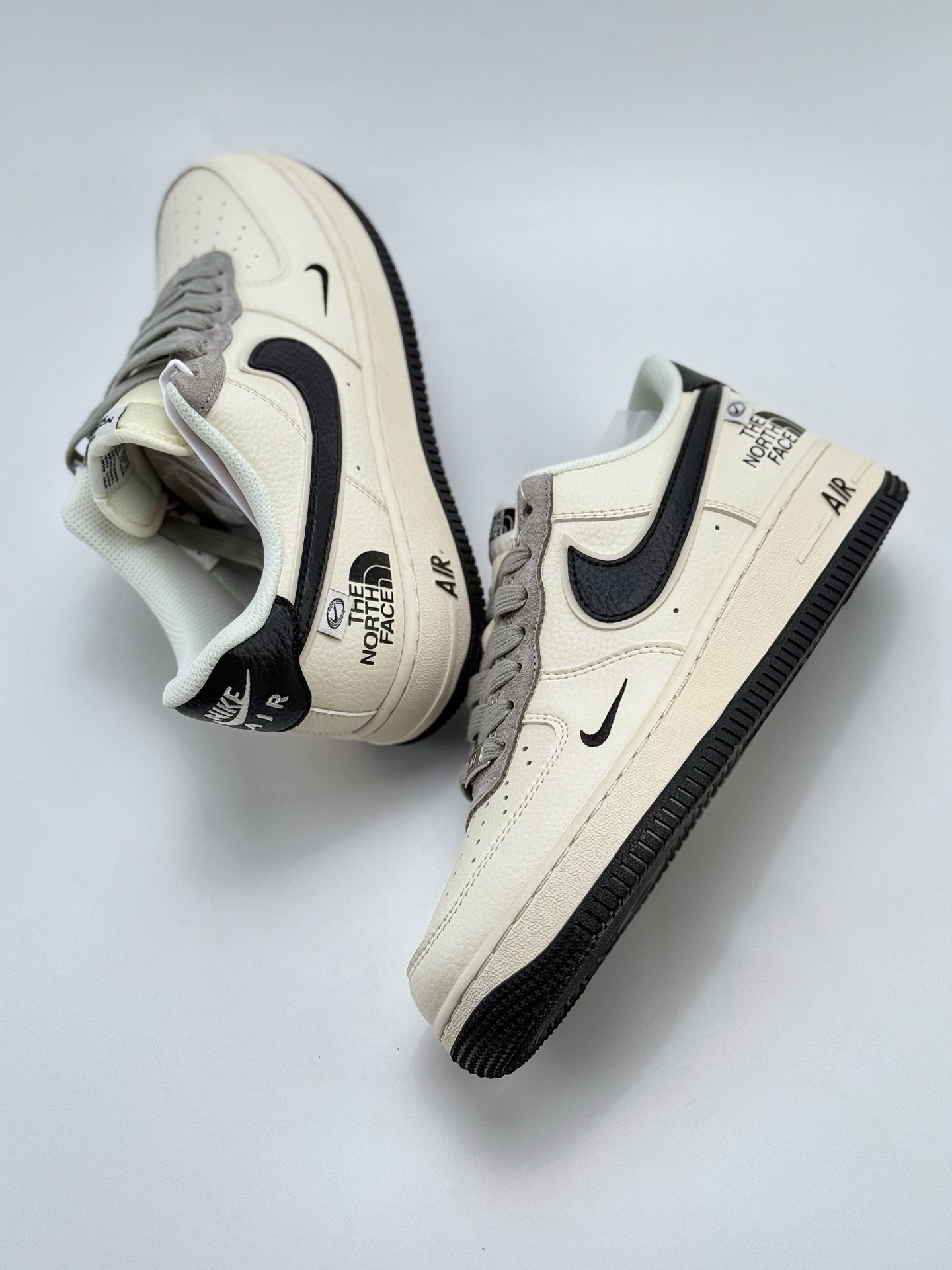 260 Nike Air Force 1 Low 07 x The North Face 白黑小钩 XZ6188-190
