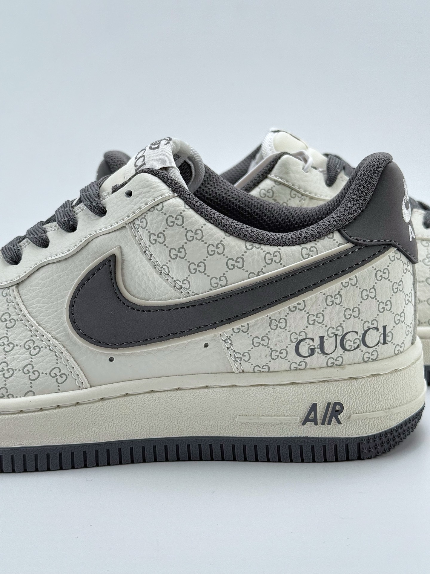 260 Nike Air Force 1 Low 07 x GUCCI 白灰  CS5288-003