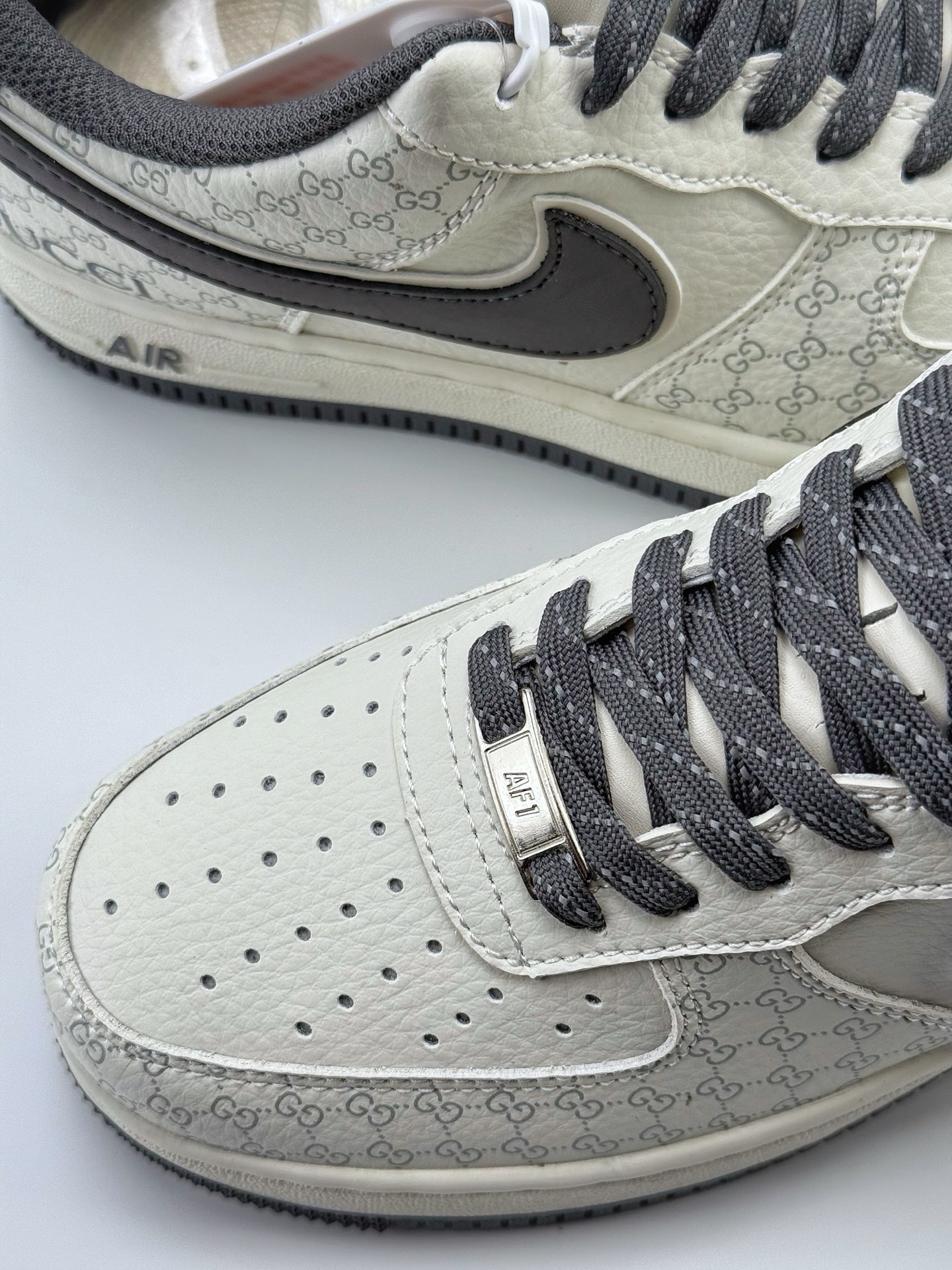 260 Nike Air Force 1 Low 07 x GUCCI 白灰  CS5288-003