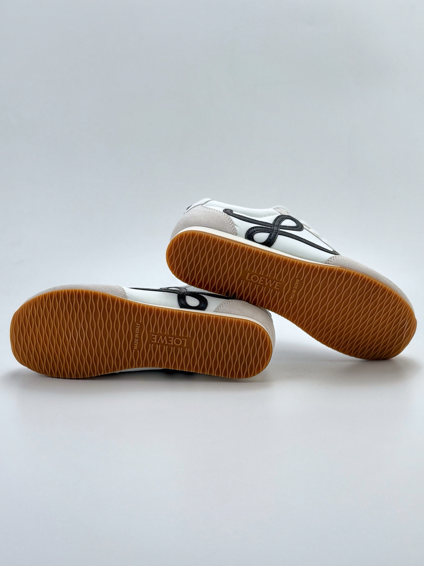 210 配件+10 罗意威Loewe Ballet Runner 2.0 Sneakers 芭蕾舞2.0系列阿甘复古风德训薄底百搭休闲运动鞋