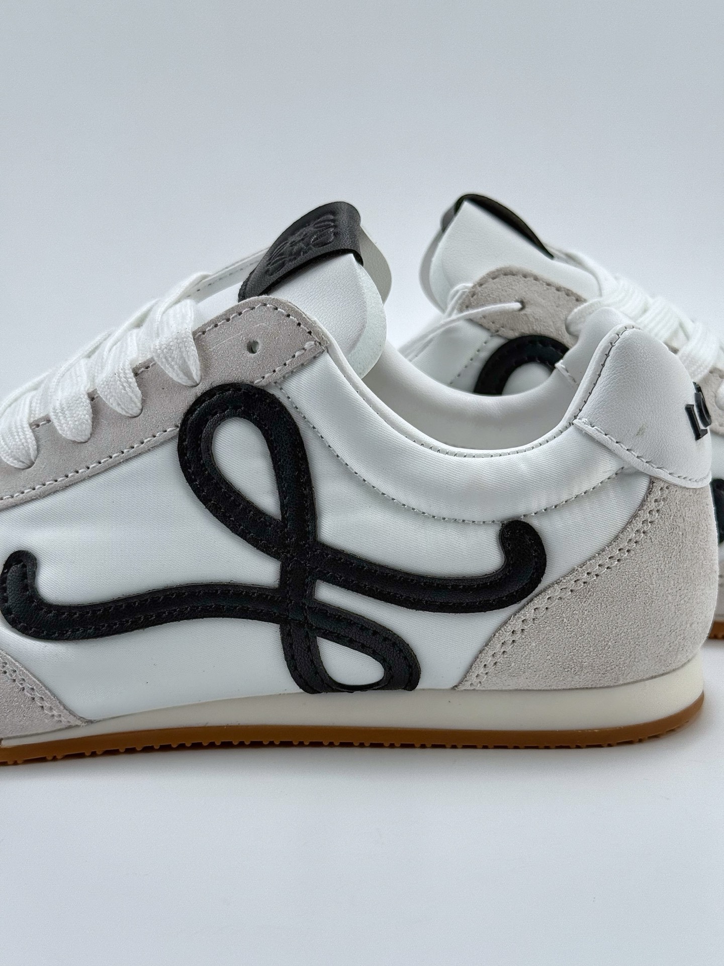 210 配件+10 罗意威Loewe Ballet Runner 2.0 Sneakers 芭蕾舞2.0系列阿甘复古风德训薄底百搭休闲运动鞋