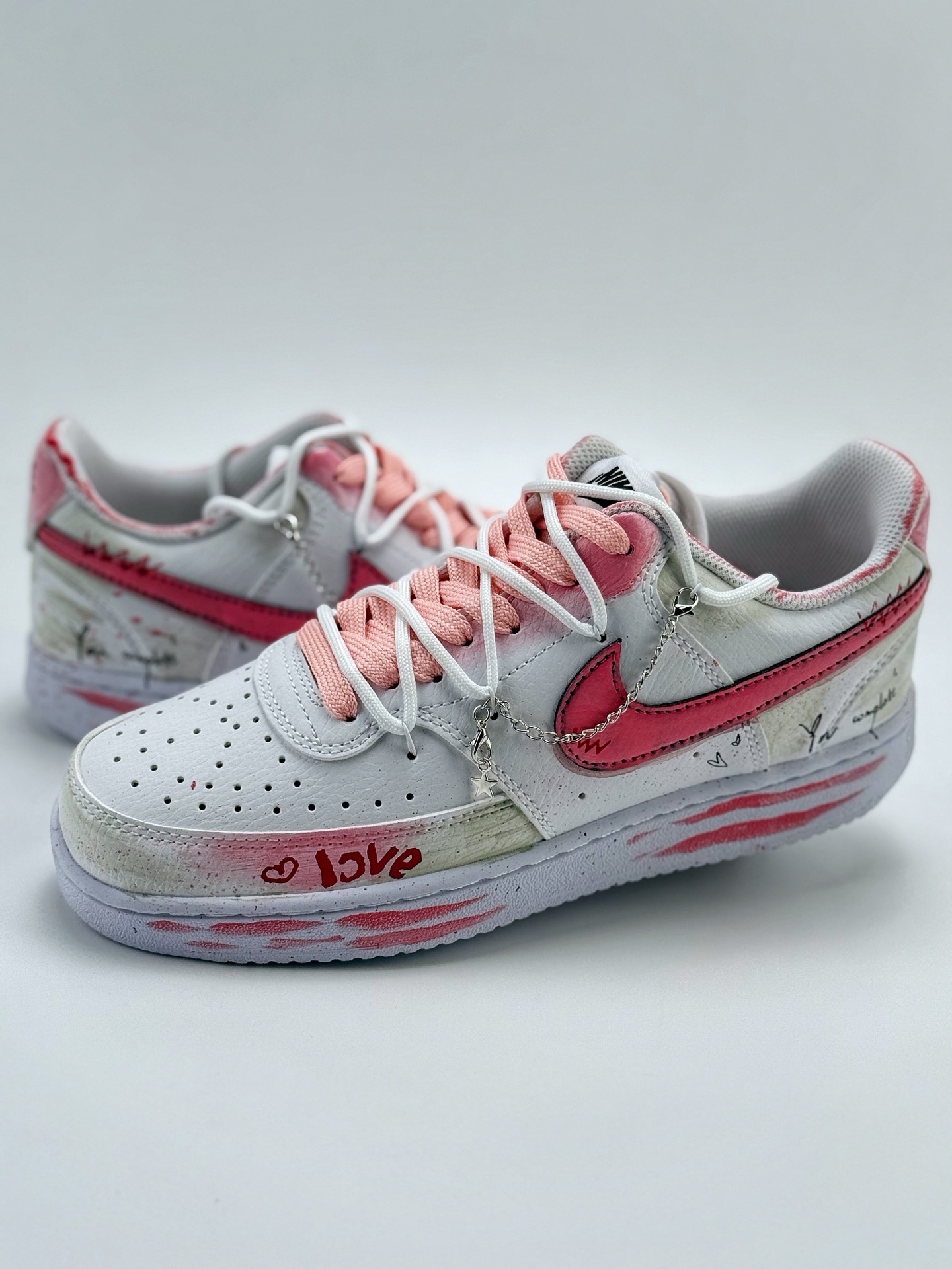 260 Nike Court Vision Low 1 塔兔 涂鸦幸福角 星星挂坠 晕染渐变腮红 粉白 休闲运动板鞋 DH2987-213