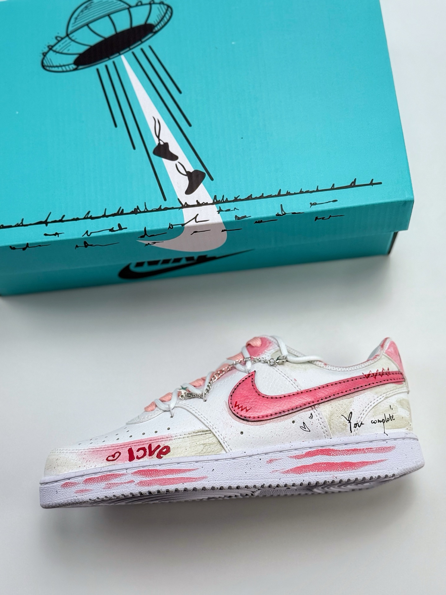 260 Nike Court Vision Low 1 塔兔 涂鸦幸福角 星星挂坠 晕染渐变腮红 粉白 休闲运动板鞋 DH2987-213