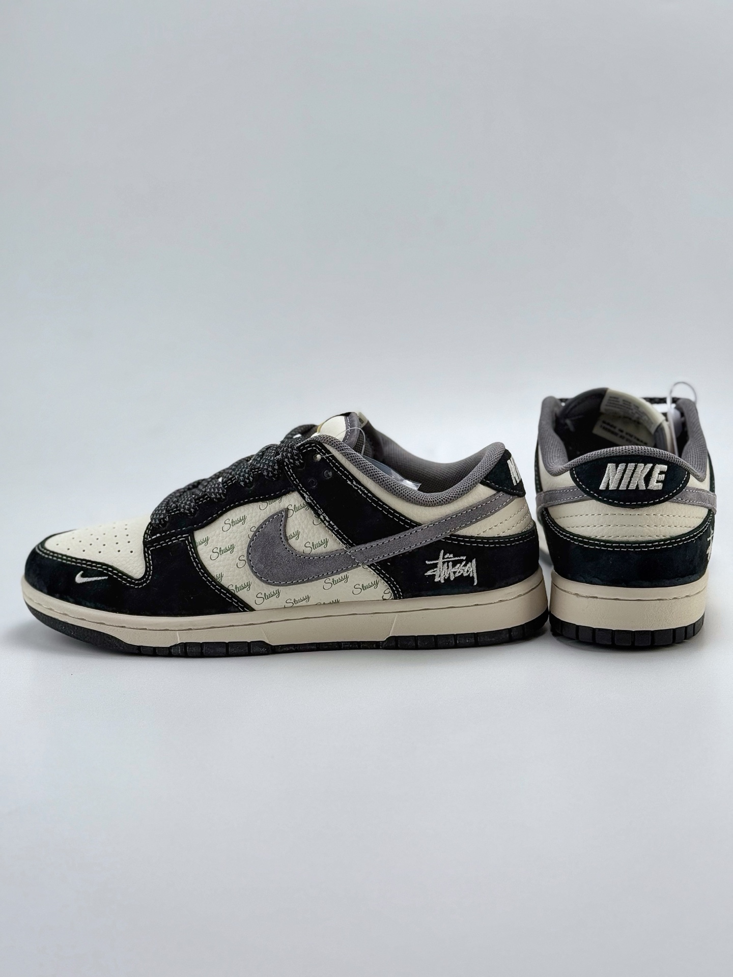 240 Nike SB Dunk Low x Stussy 黑白小钩满天星  XS1086-021