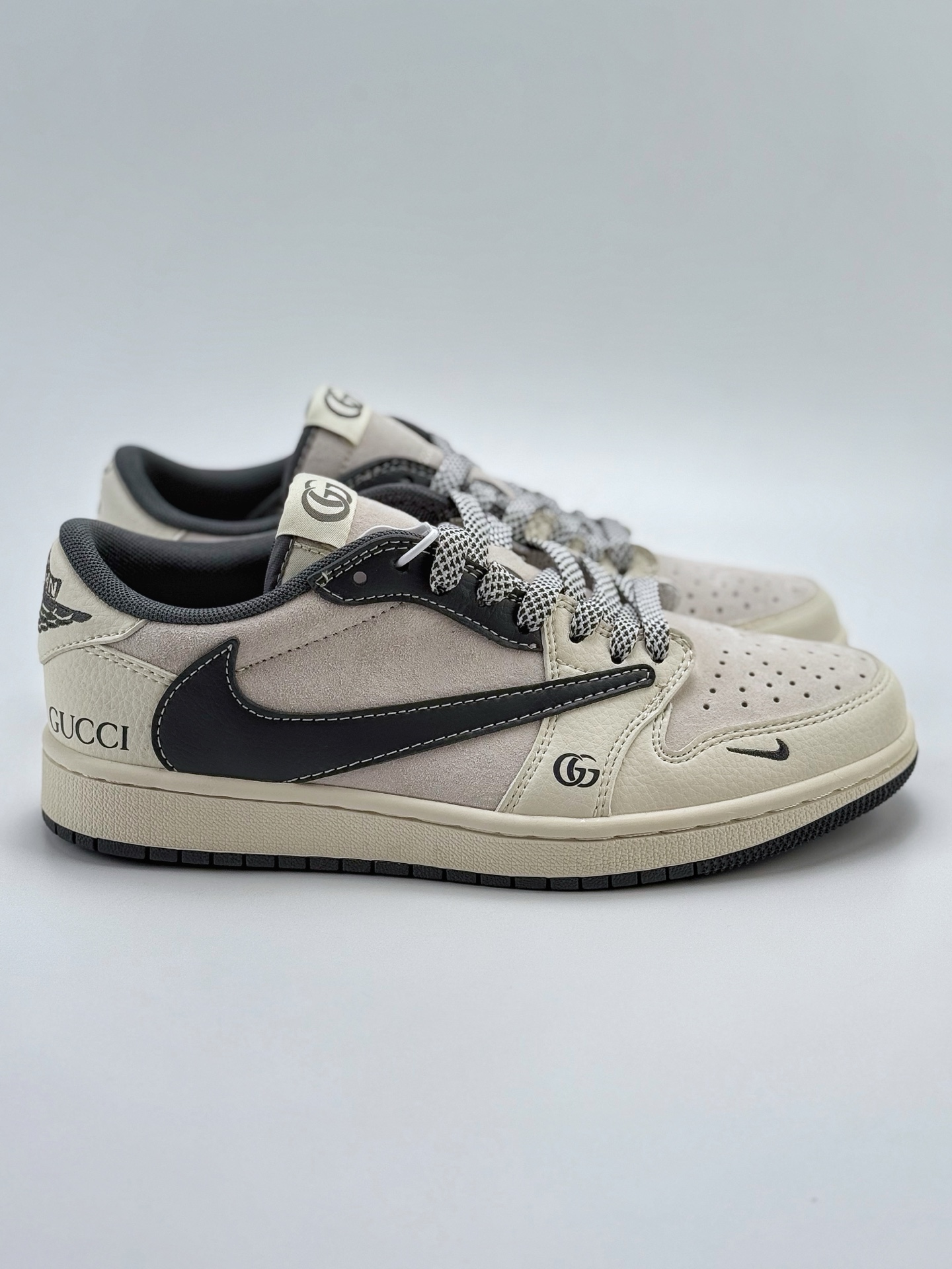 240 Travis Scott x Nike Air Jordan 1 Low x GUCCI Air Jordan 1 Low 反转白灰小钩满天星倒钩 XS3086-012