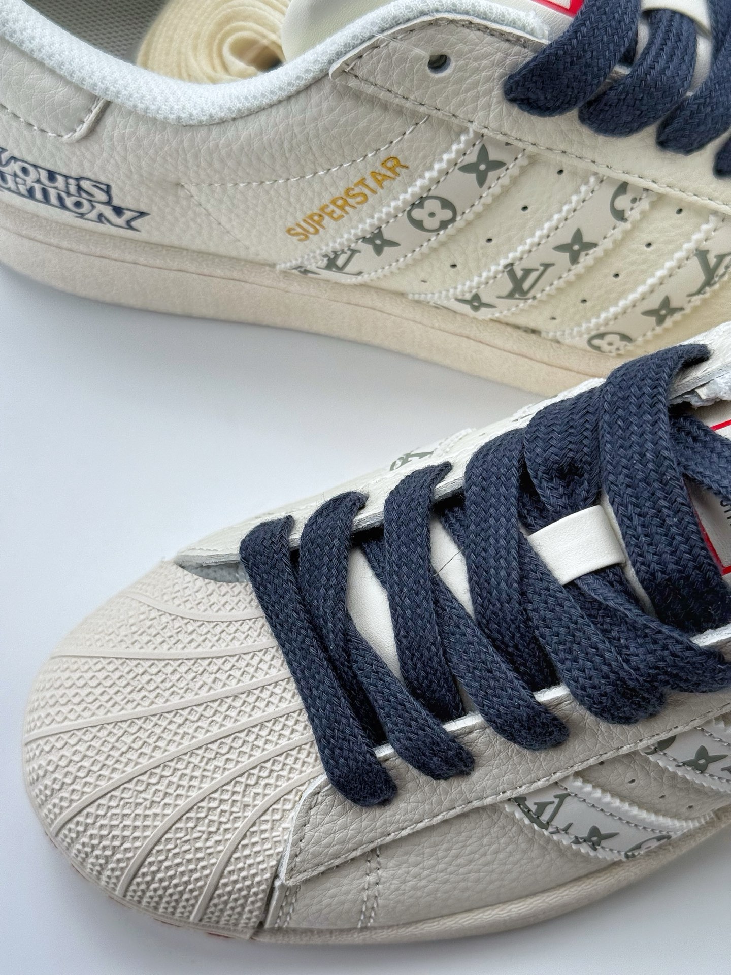 220 AD Originals Superstar x Louis Vuitton 白蓝 采 SD6802
