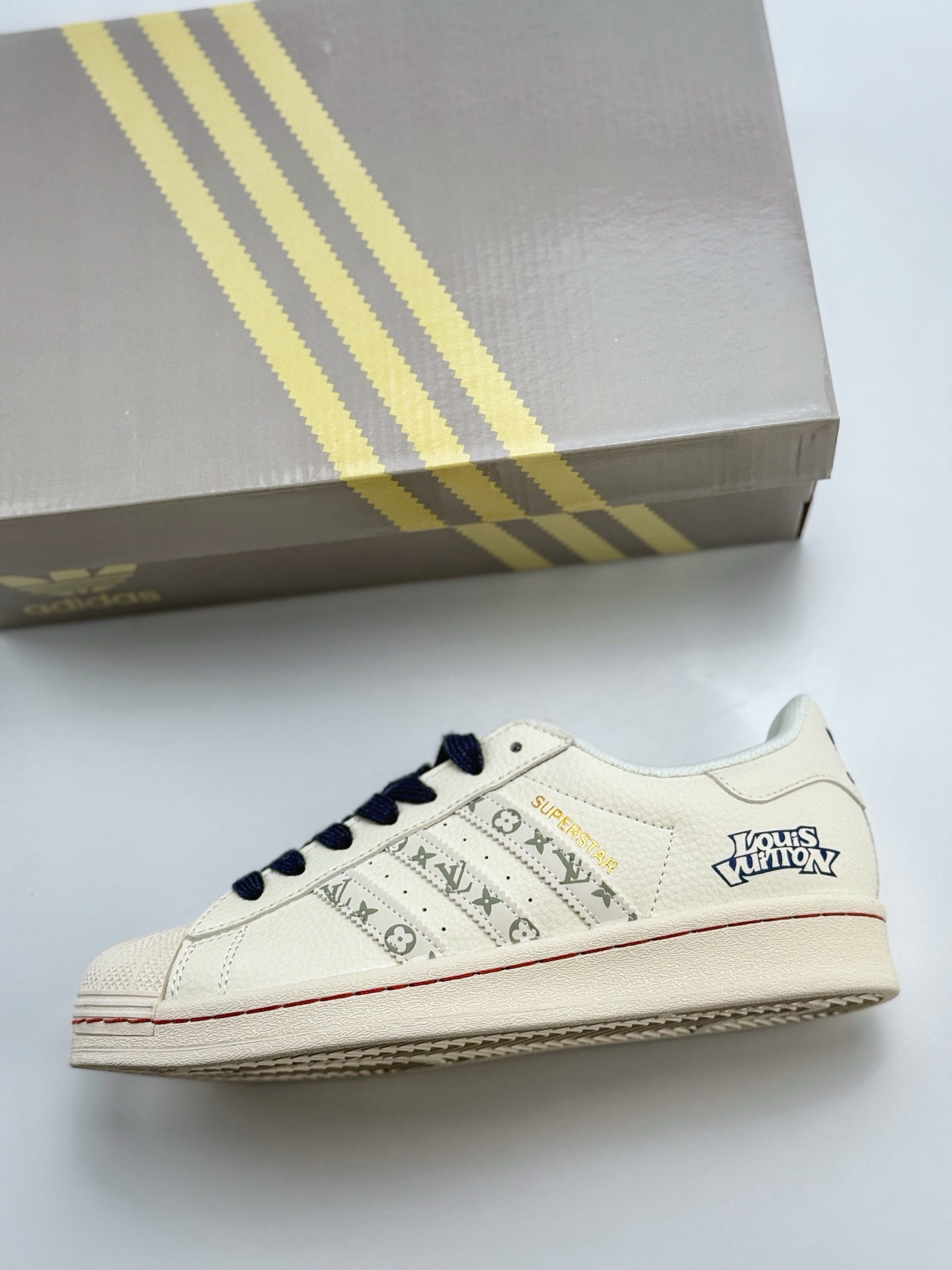220 AD Originals Superstar x Louis Vuitton 白蓝 采 SD6802