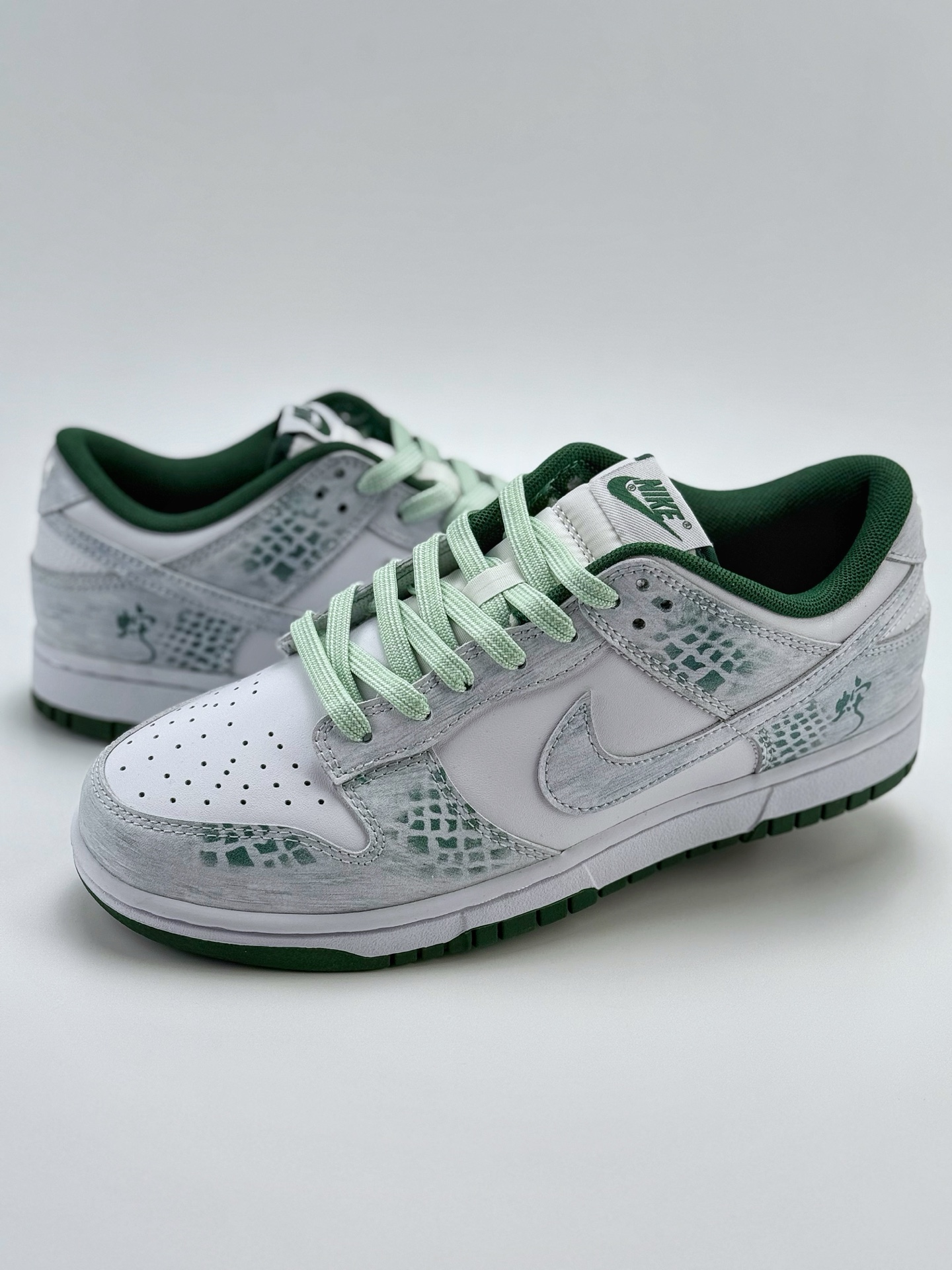 280 Nike SB Dunk Low 森林之子 国风 白青  DD1391-101