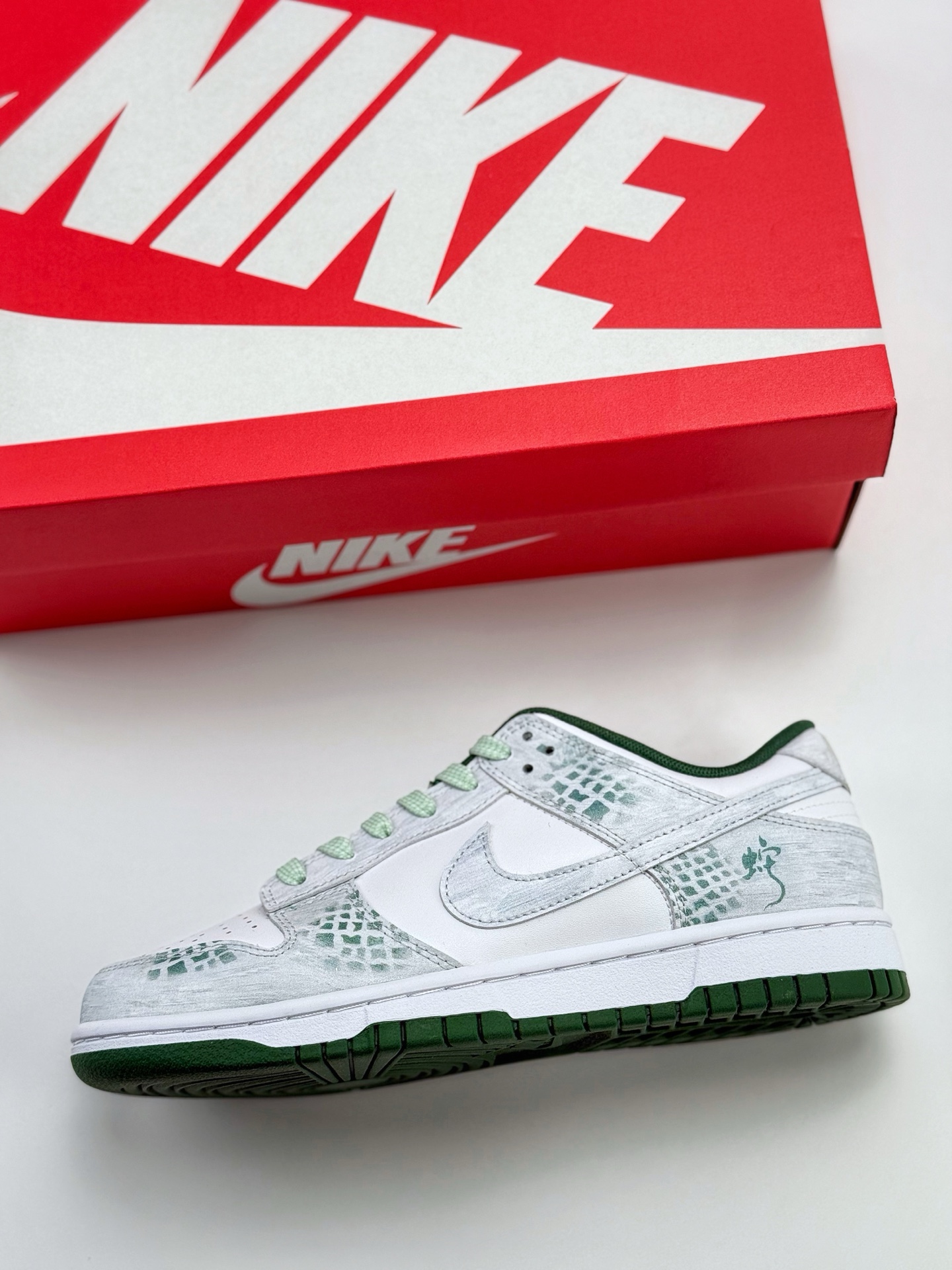 280 Nike SB Dunk Low 森林之子 国风 白青  DD1391-101