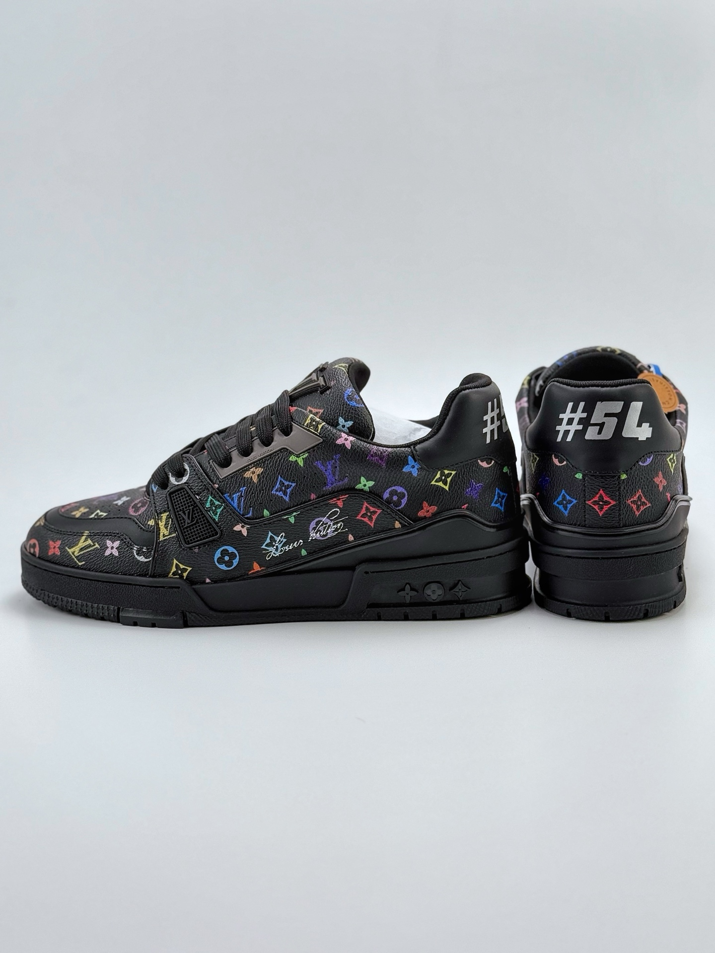 550（正确版本） 新货Louis Vuitton 路易威登 LV Trainer 低帮休闲板鞋