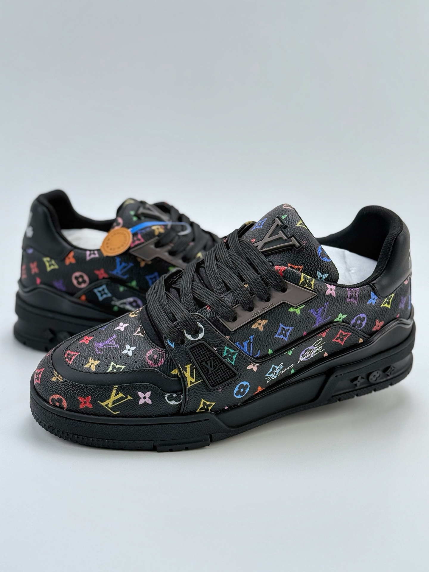 550（正确版本） 新货Louis Vuitton 路易威登 LV Trainer 低帮休闲板鞋