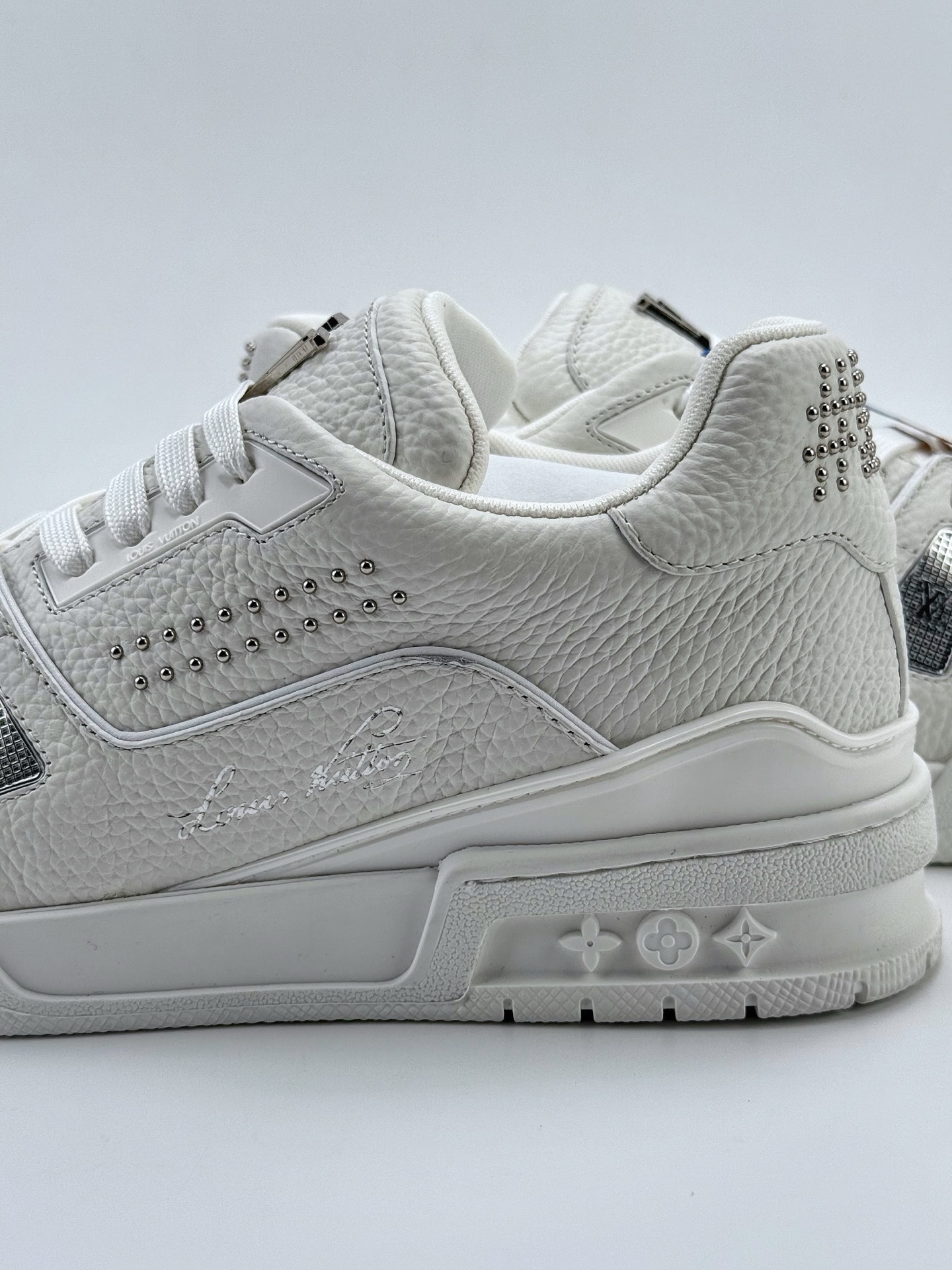 550（正确版本） 新货Louis Vuitton 路易威登 LV Trainer 低帮休闲板鞋