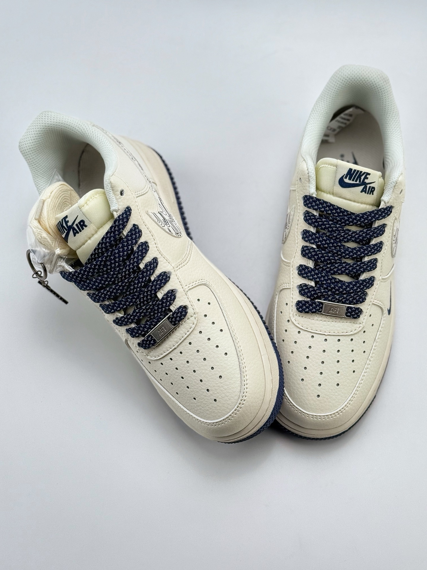 260 Nike Air Force 1 Low 07 白蓝多重小钩满天星 HH7518-047