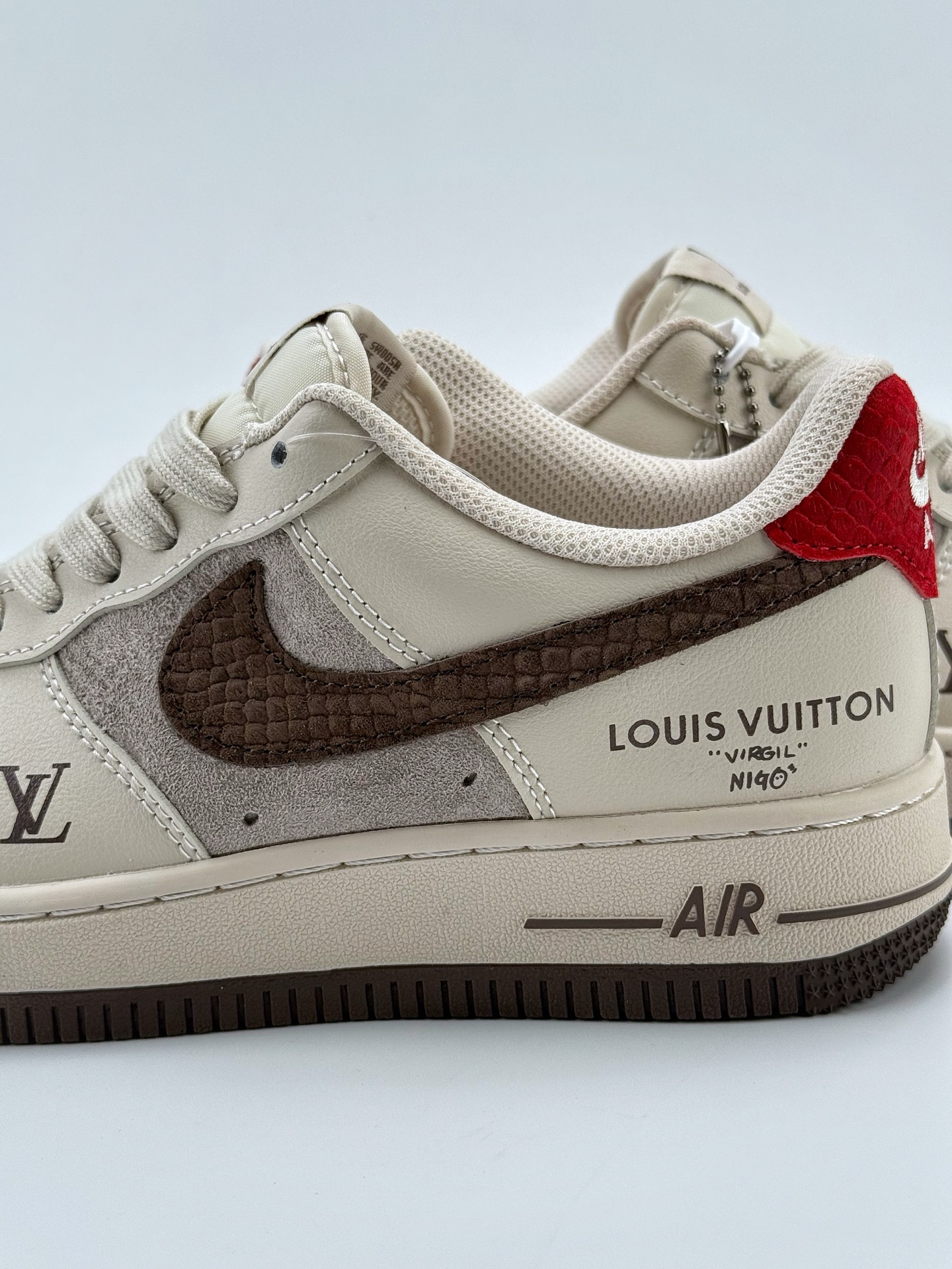 260 Nike Air Force 1 Low 07 x Louis Vuitton 米棕 XX3168-129