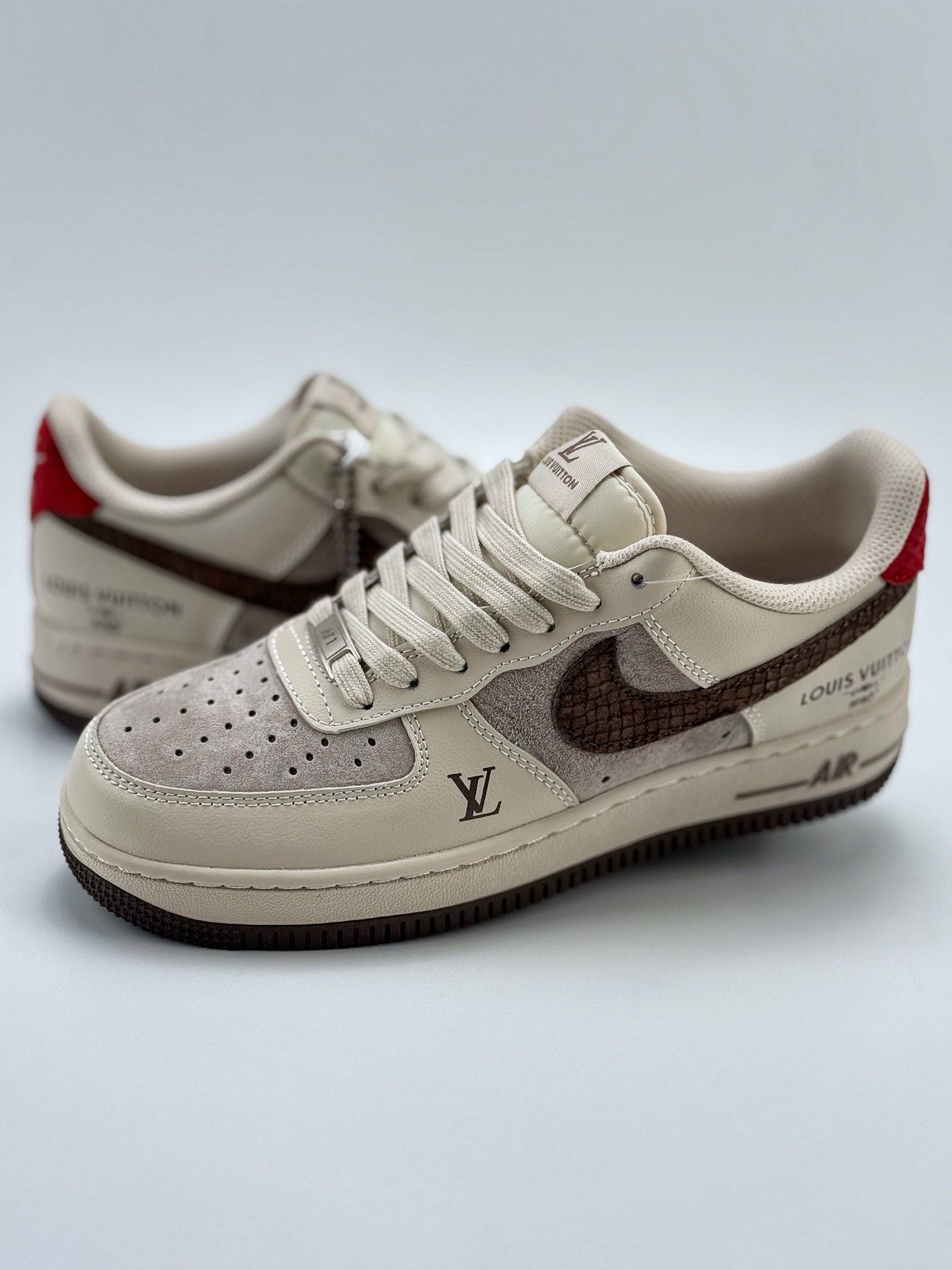 260 Nike Air Force 1 Low 07 x Louis Vuitton 米棕 XX3168-129