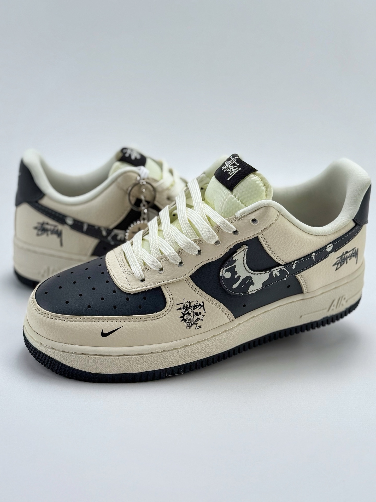 260 Nike Air Force 1 Low 07 x Stussy 白蓝小钩  DF0188-042