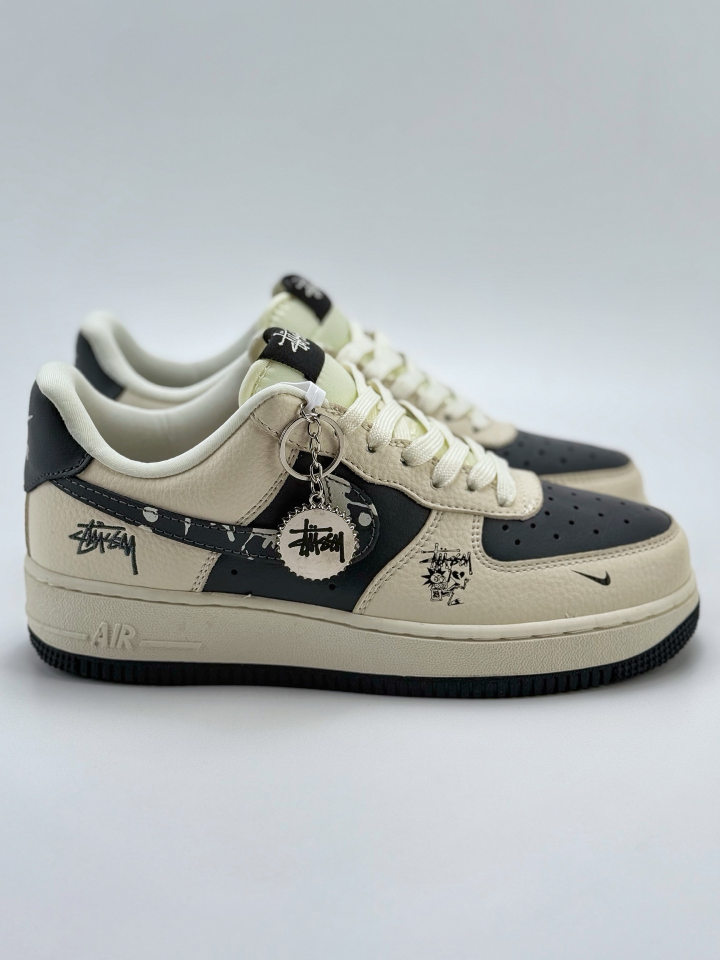 260 Nike Air Force 1 Low 07 x Stussy 白蓝小钩  DF0188-042