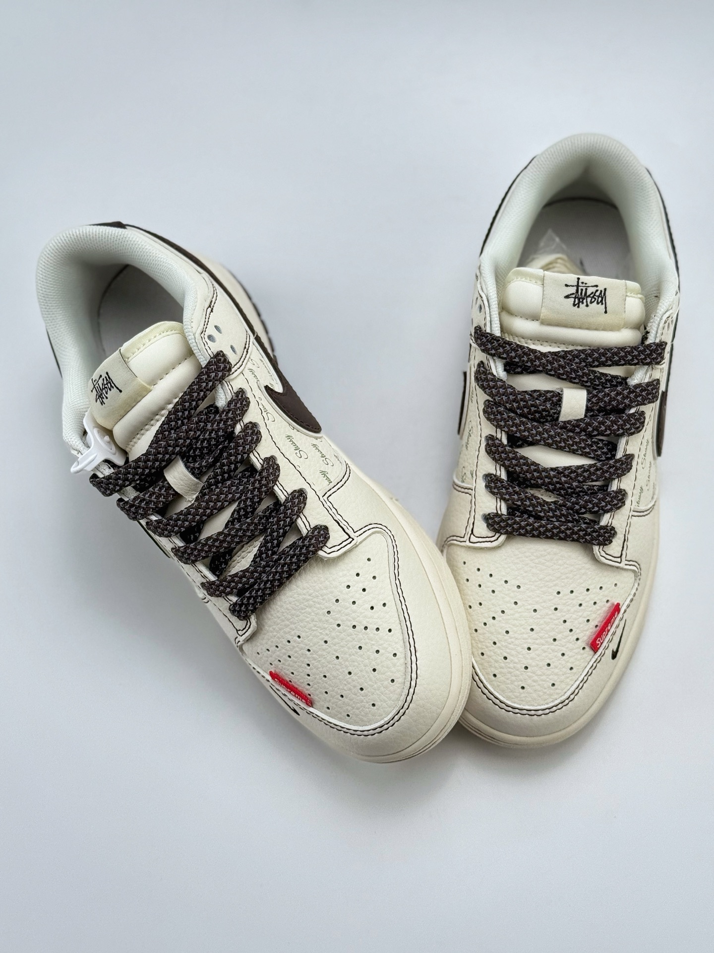280 Nike SB Dunk Low x Stussy 白黑小钩满天星  XS6089-536