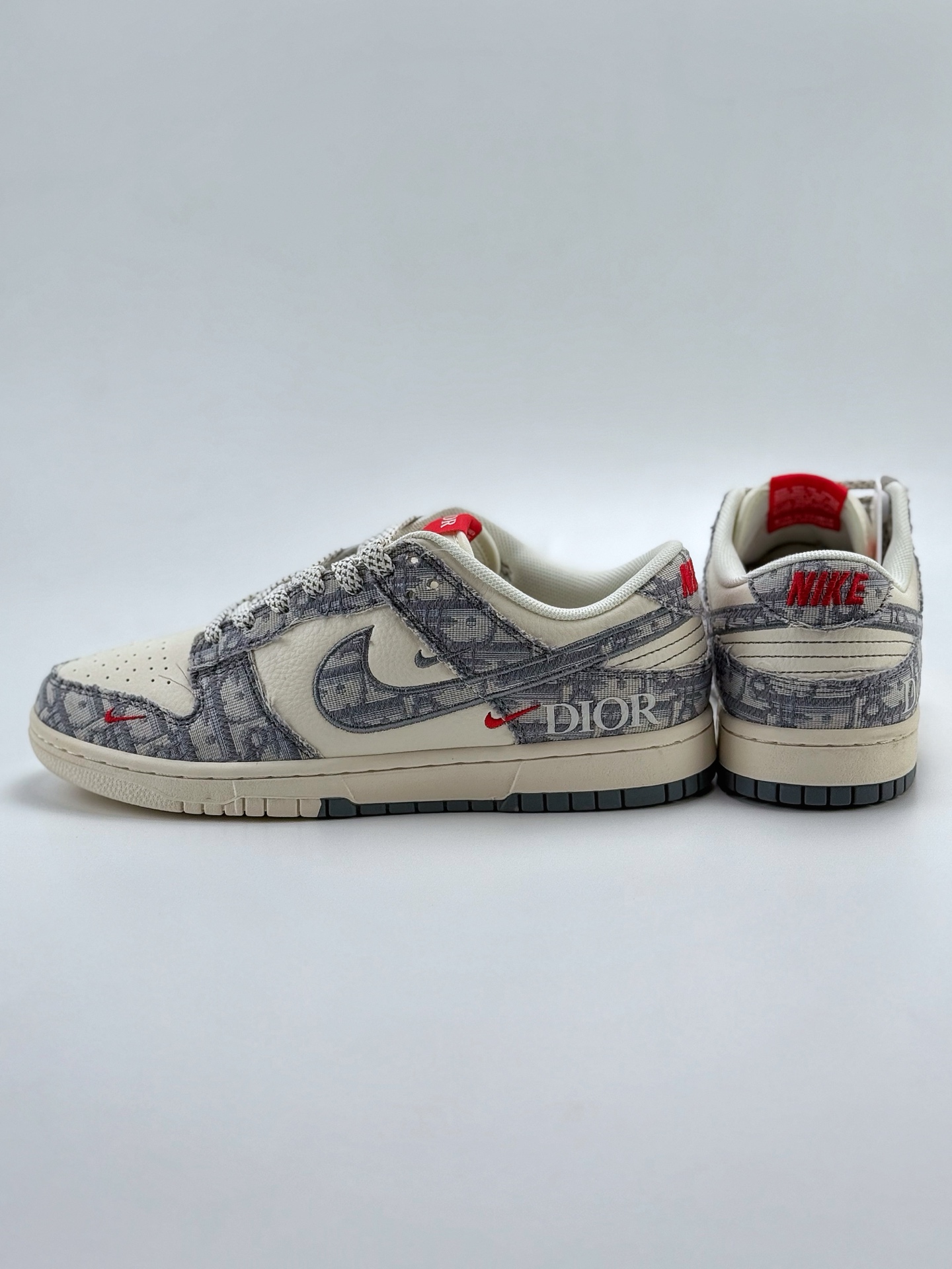 280 Nike SB Dunk Low x DIOR 白灰蓝小钩满天星  SJ2558-013