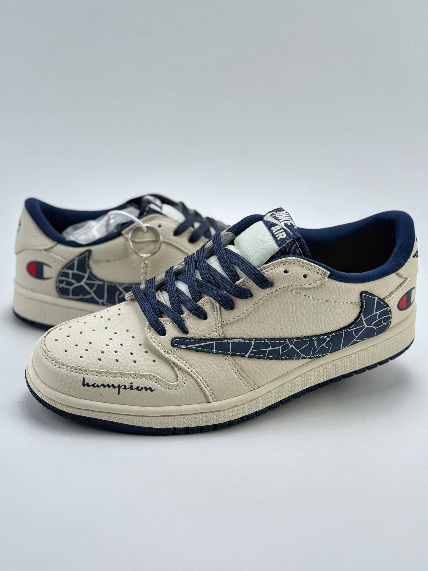 280 Travis Scott x Nike Air Jordan 1 Low x Champion Air Jordan 1 Low 反转白蓝倒钩 LD2025-015