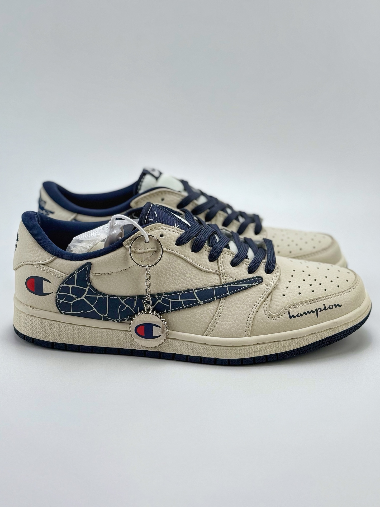 280 Travis Scott x Nike Air Jordan 1 Low x Champion Air Jordan 1 Low 反转白蓝倒钩 LD2025-015