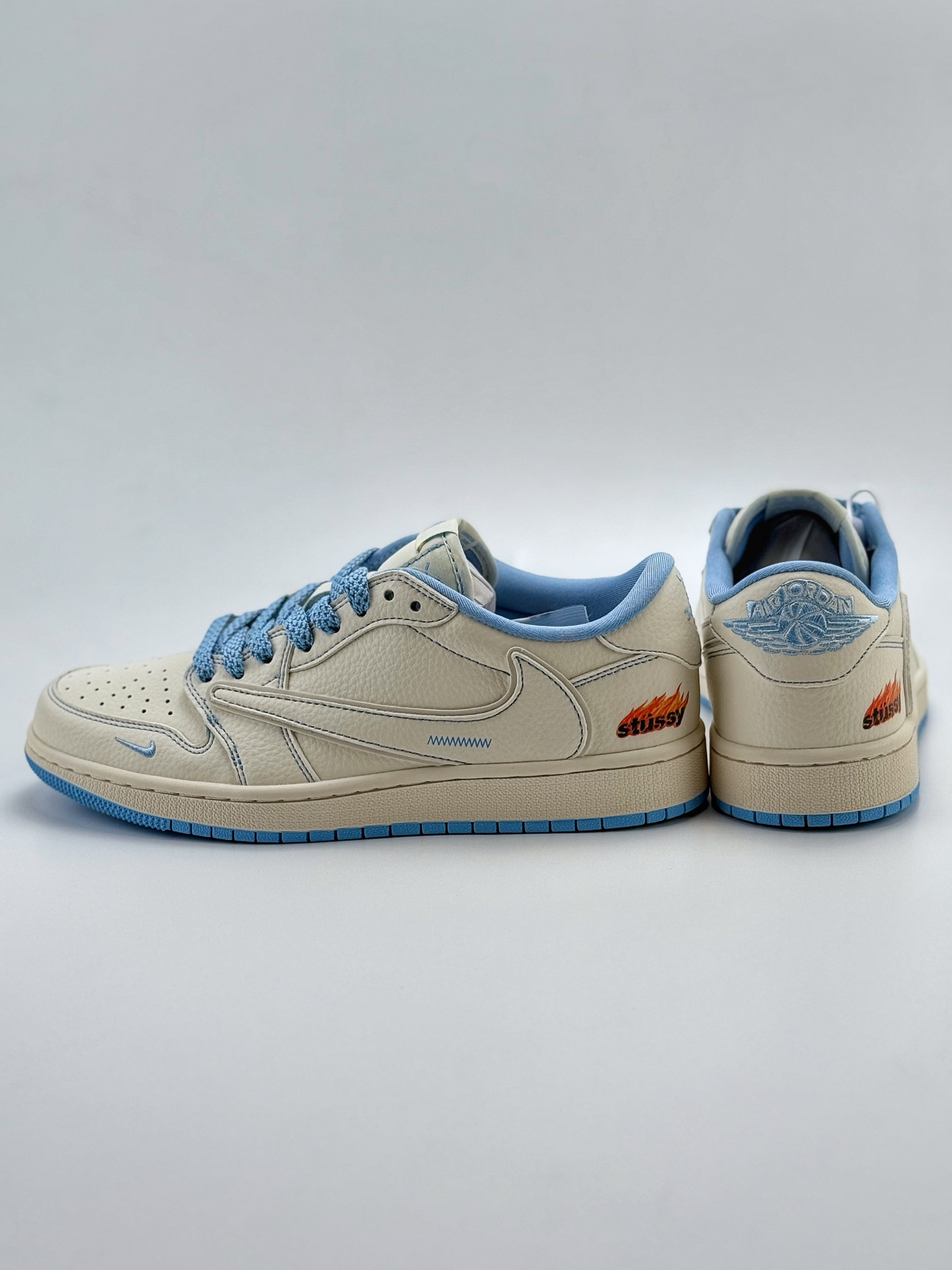 Travis Scott x Nike Air Jordan 1 Low x Stussy Air Jordan 1 Low 反转白天蓝小钩满天星倒钩 ZH2598-229